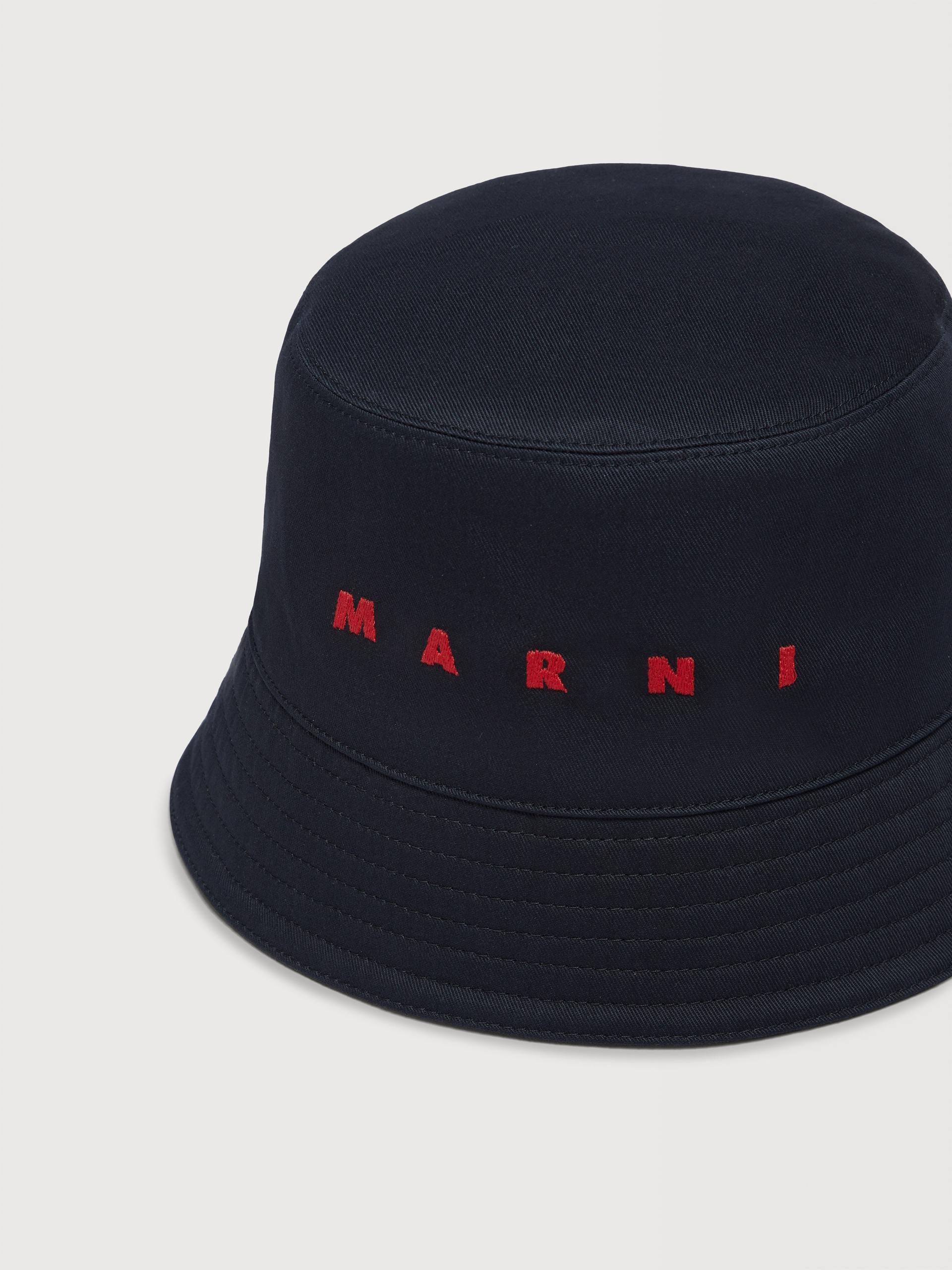 Black organic gabardine bucket hat with embroidered logo - Hats - Image 3