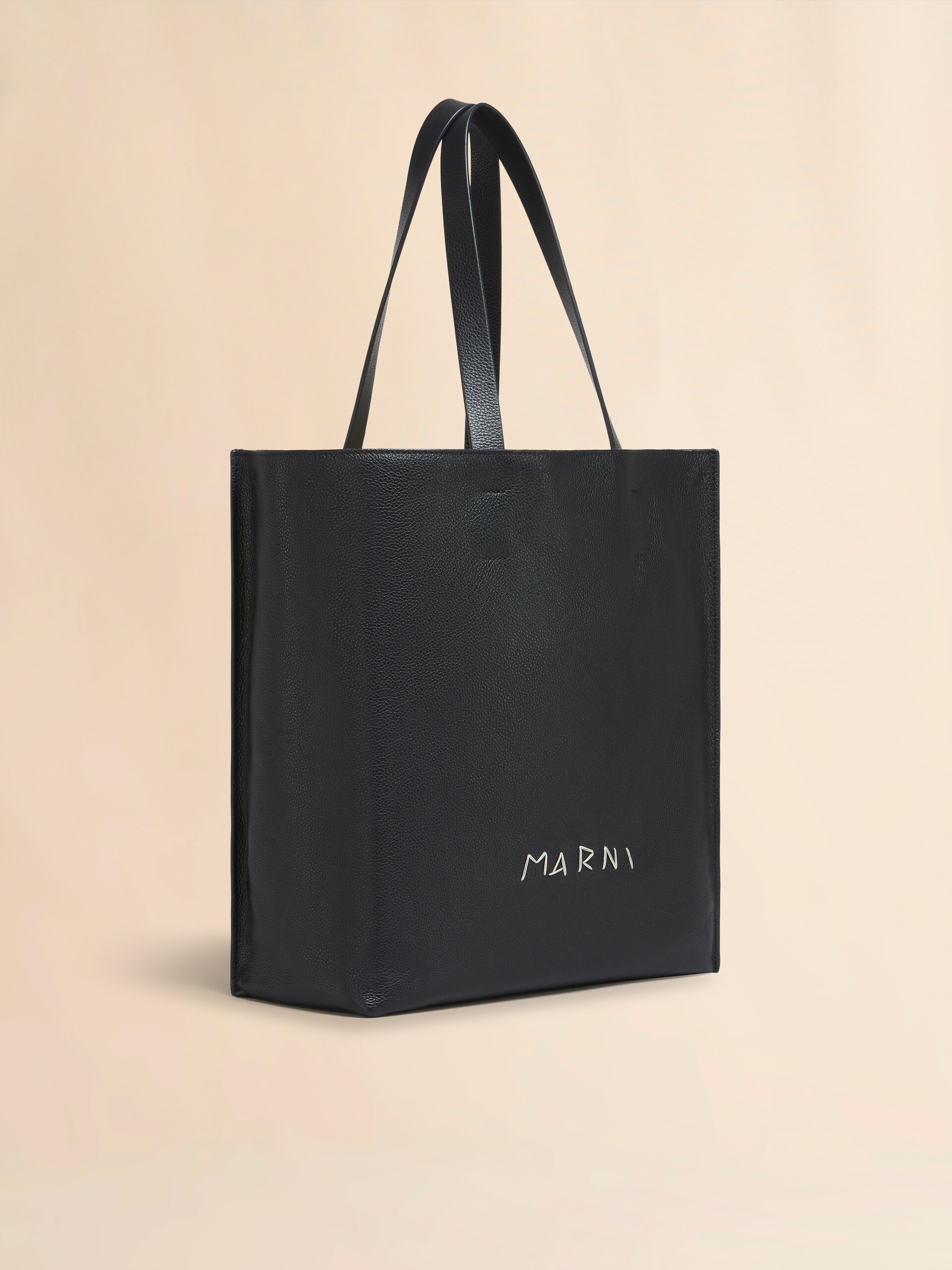 Black leather Museo Soft Tote large with Marni Symbol embroidery - Shopping Bags - Image 5