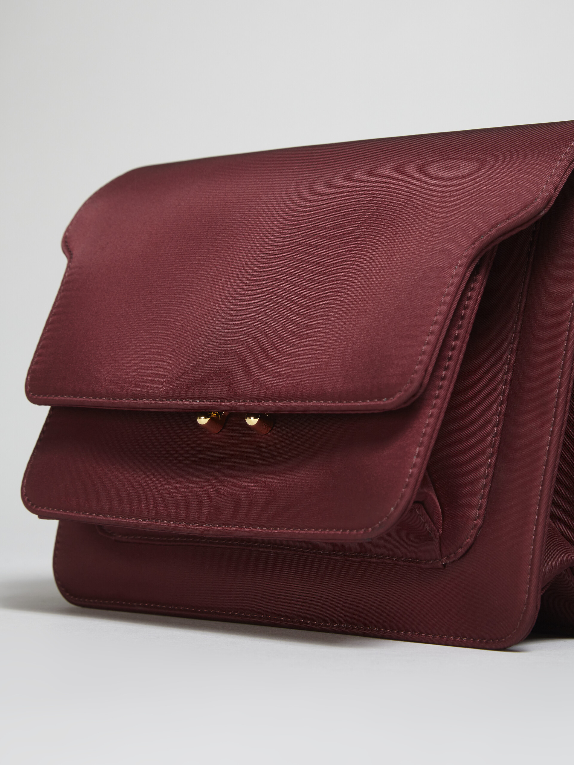 Red TRUNK LIGHT bag in padded nylon - Shoulder Bags - Image 2