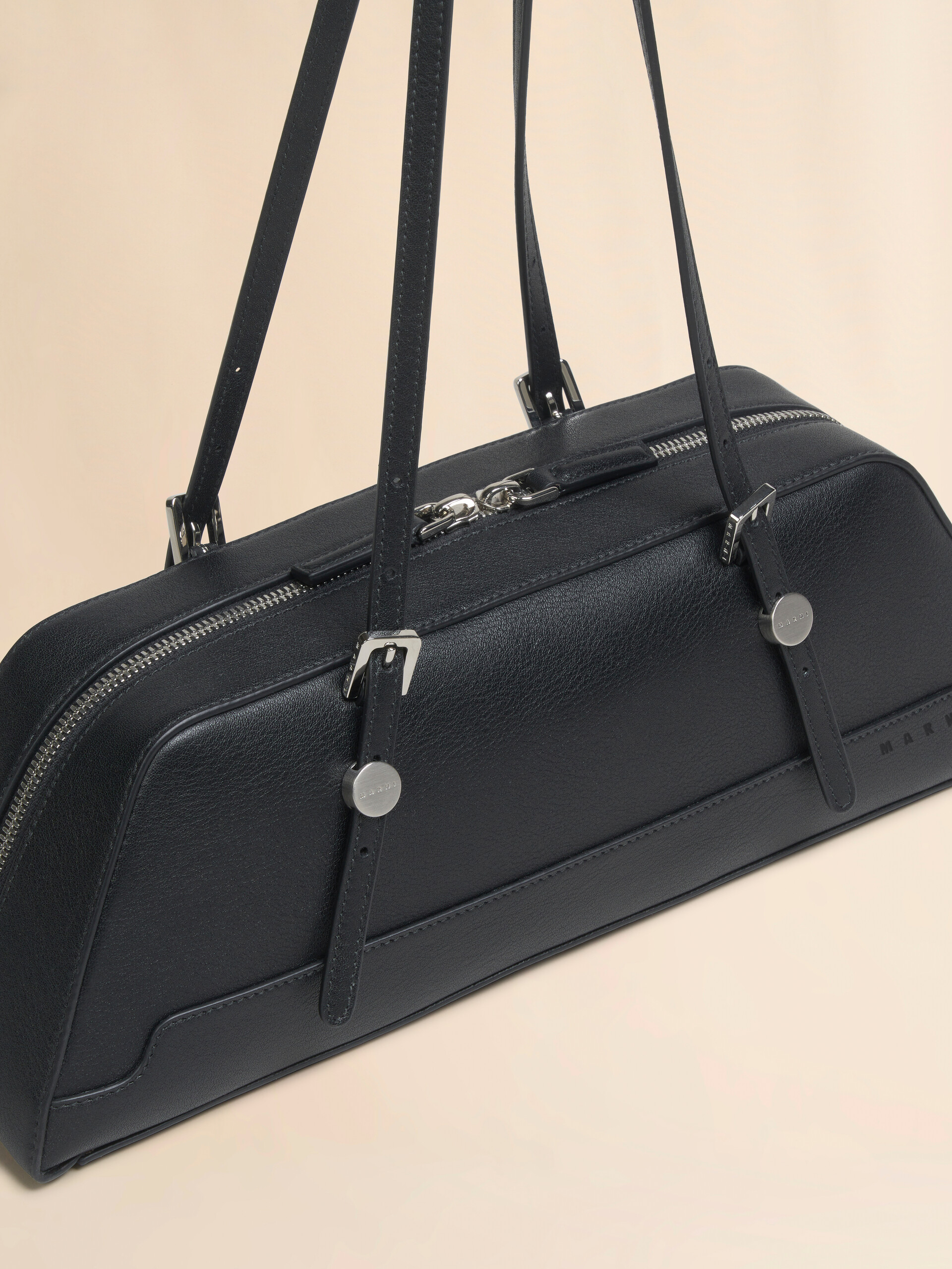 Black leather Dot long duffle bag - Shoulder Bag - Image 5