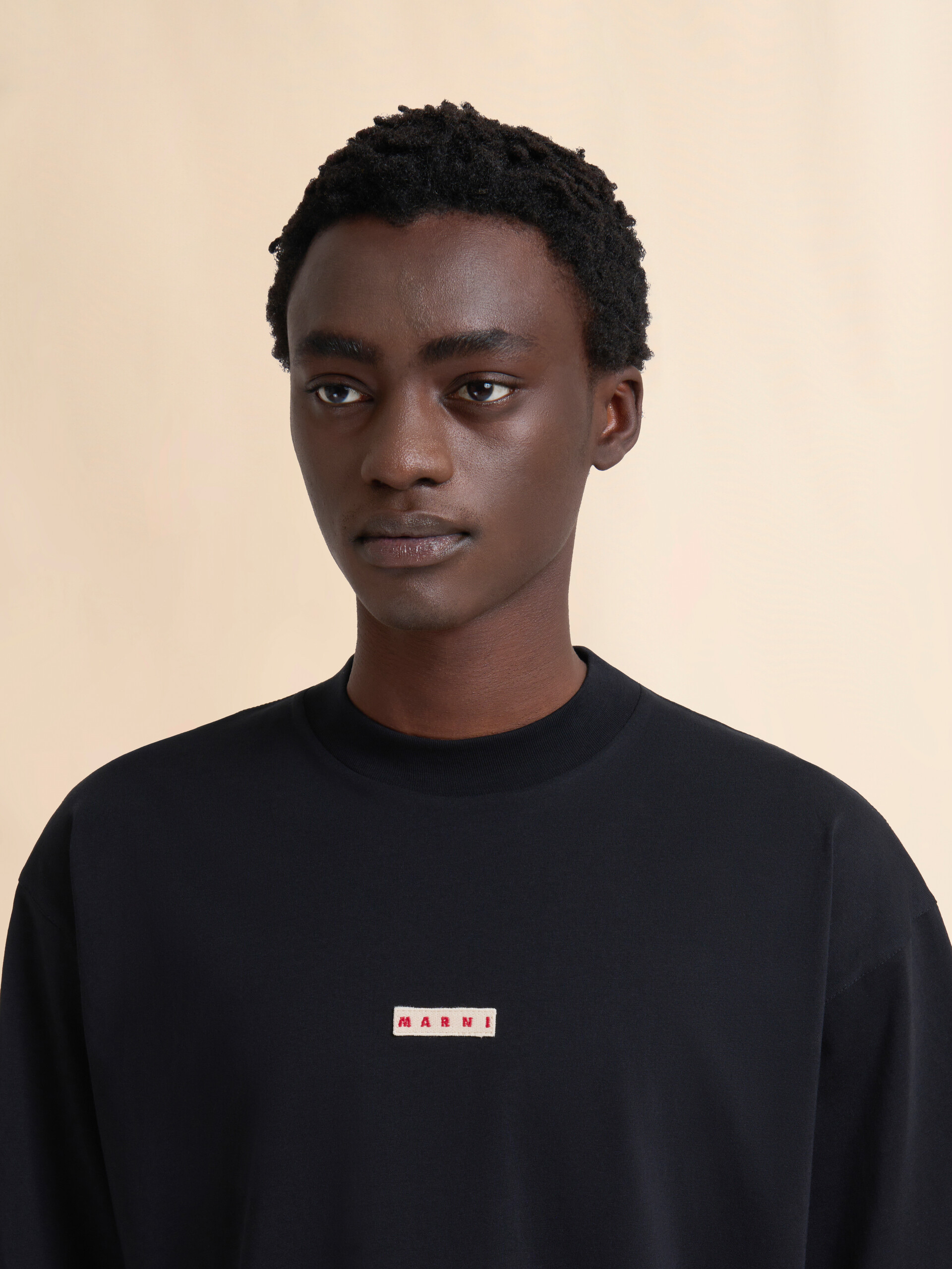 ブラック オーガニックコットン製Tシャツ マルニラベル付き | Marni