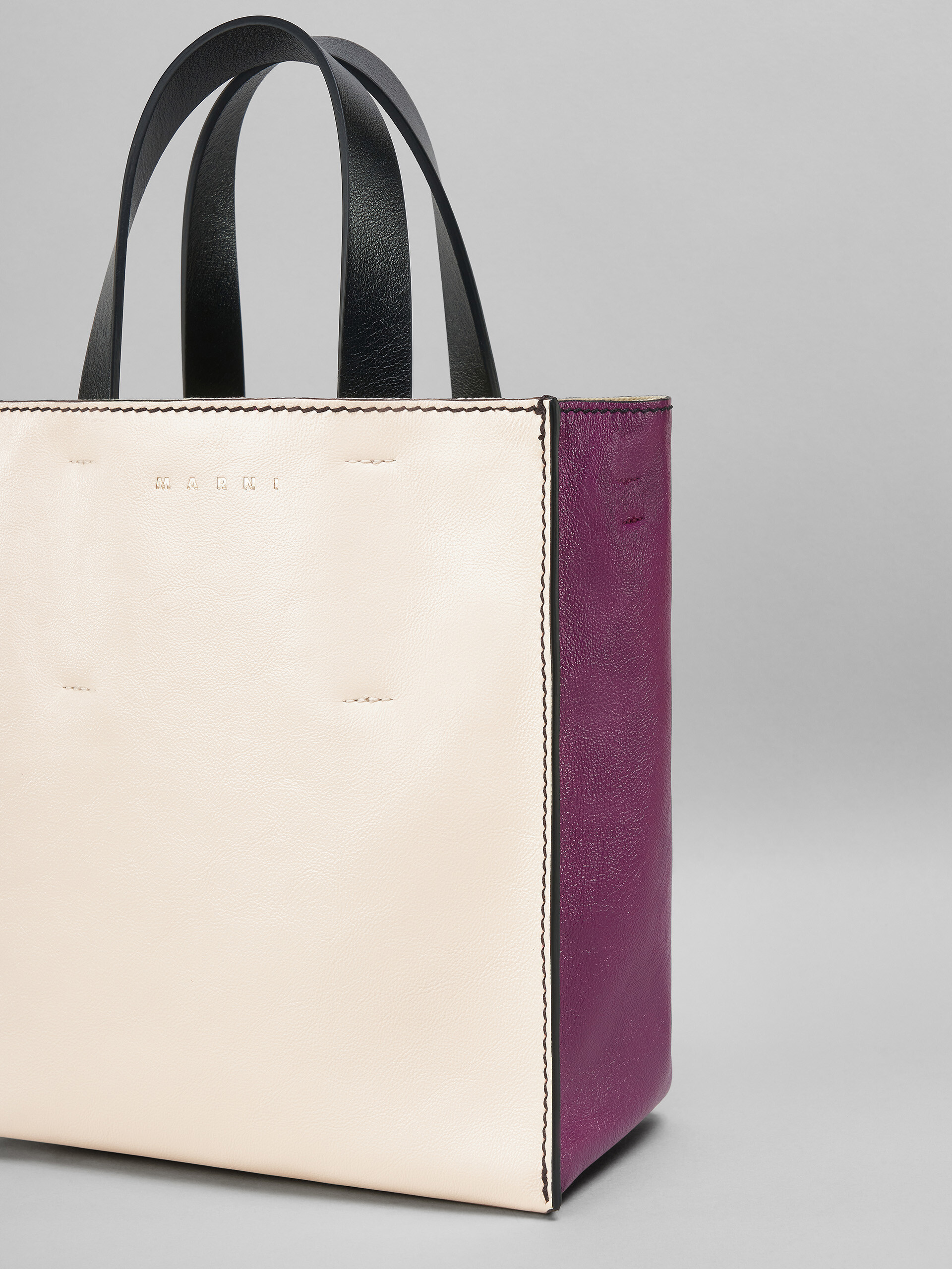 Mini-Tasche MUSEO SOFT aus Leder in Weiß und Violett - Shopper - Image 5