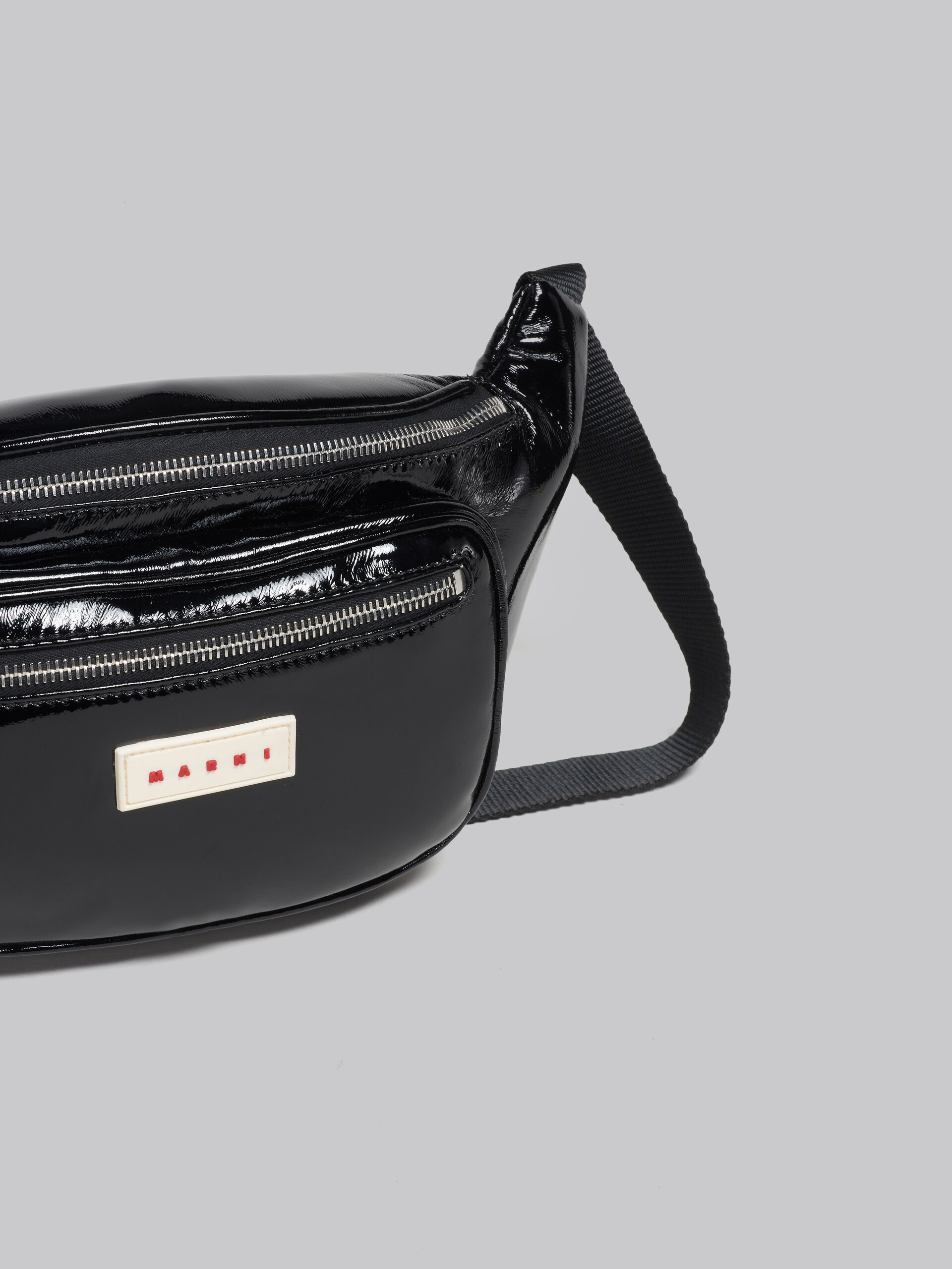 Grey patent belt bag - Belt Bag - Image 4