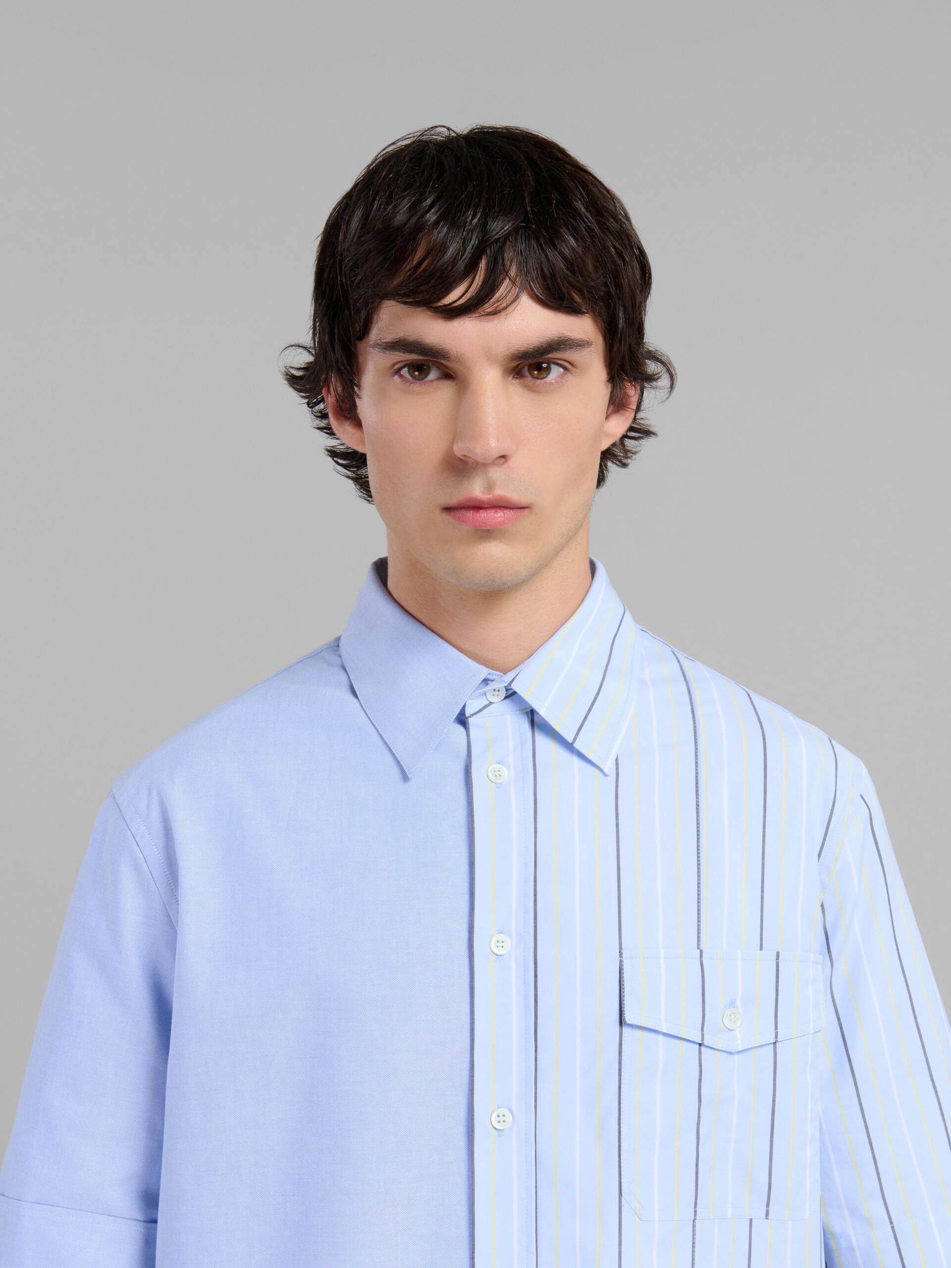 Camicia in popeline azzurro con metà a righe - Camicie - Image 4