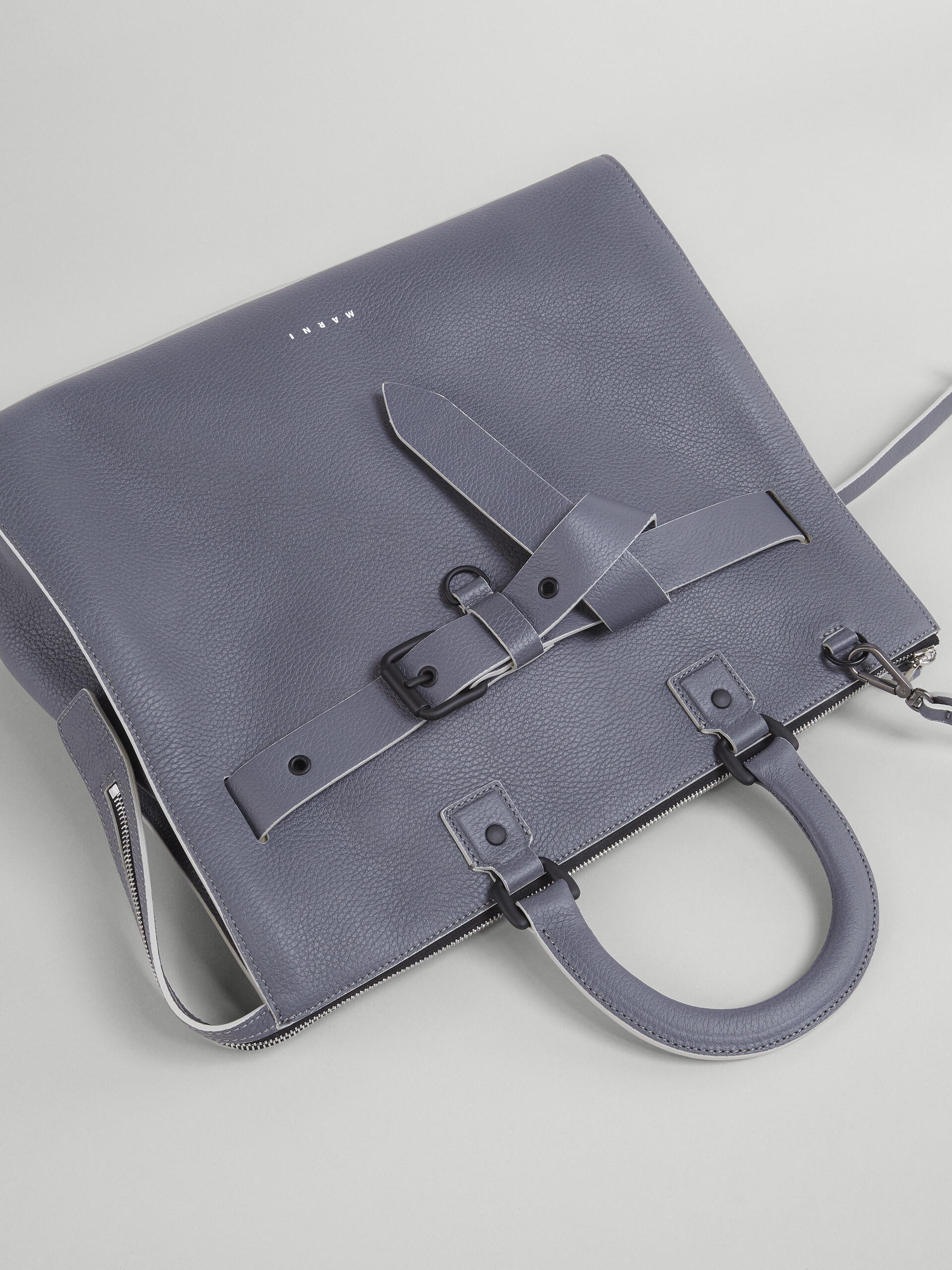 TREASURE bag in grey leather - Handbags - Image 4