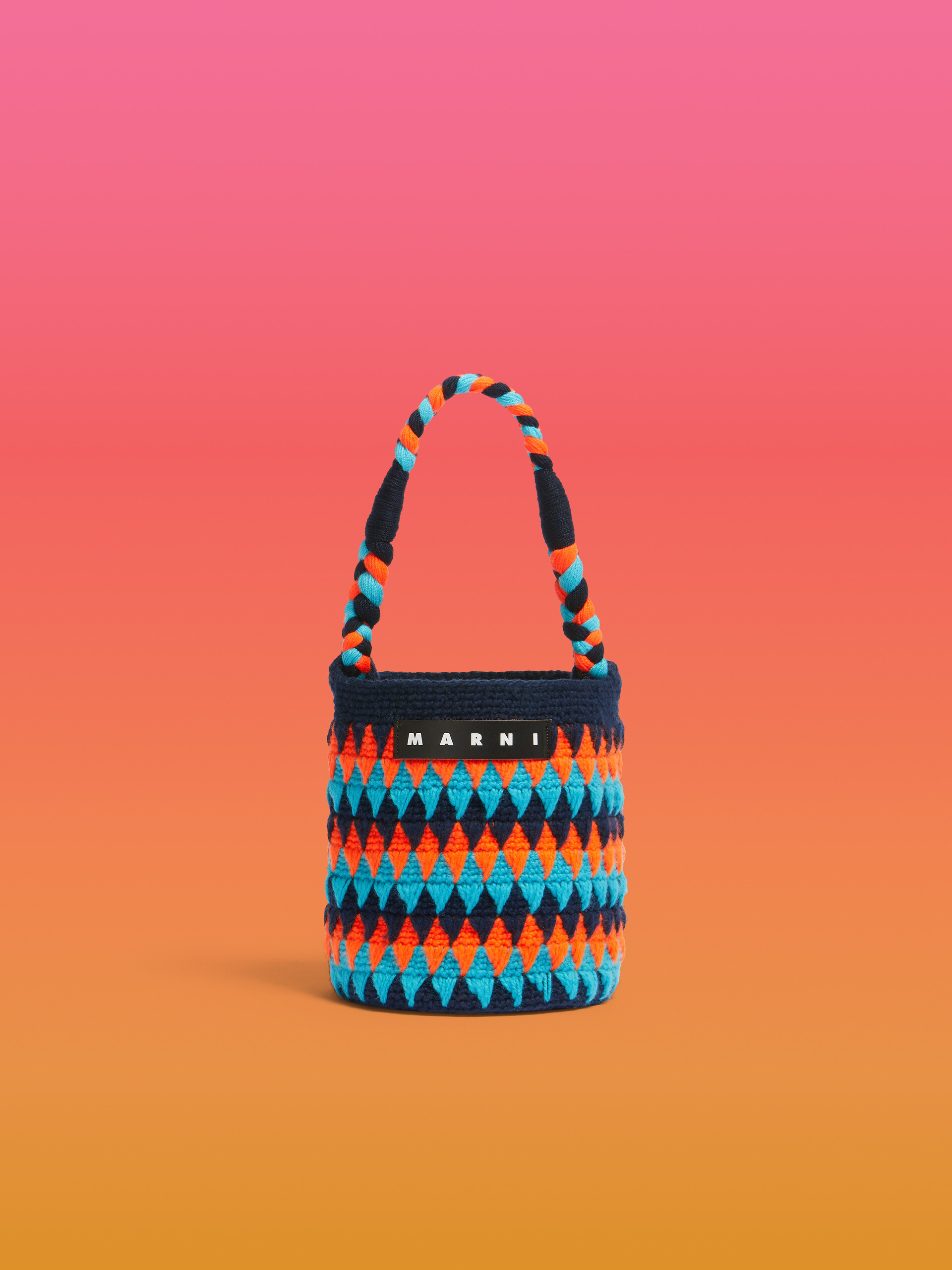 Sac Marni Market Chessboard orange et bleu réalisé au crochet - Sacs cabas - Image 1
