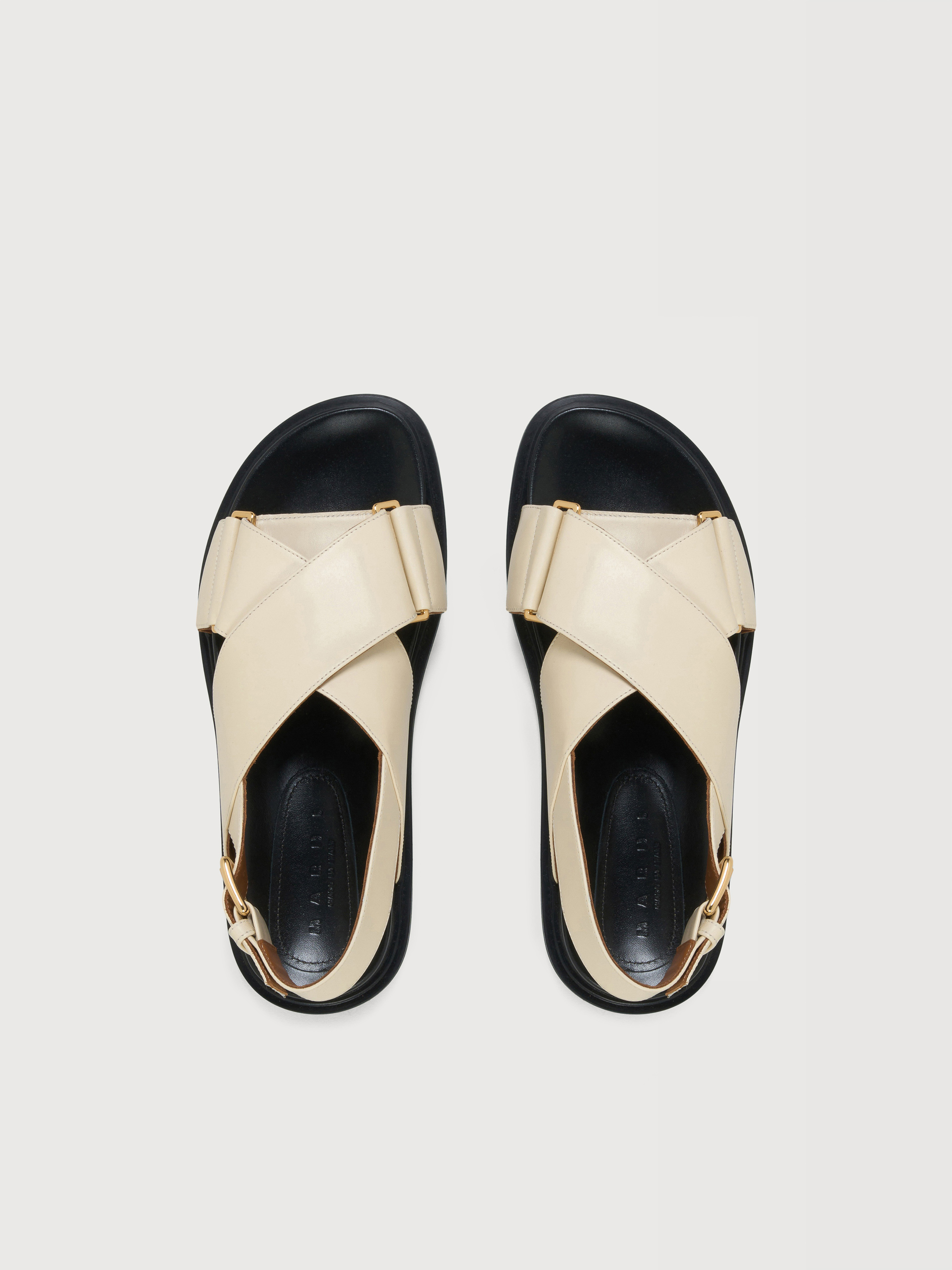 Braune Fu&szlig;bett-Sandalen aus Leder - Sandalen - Image 4