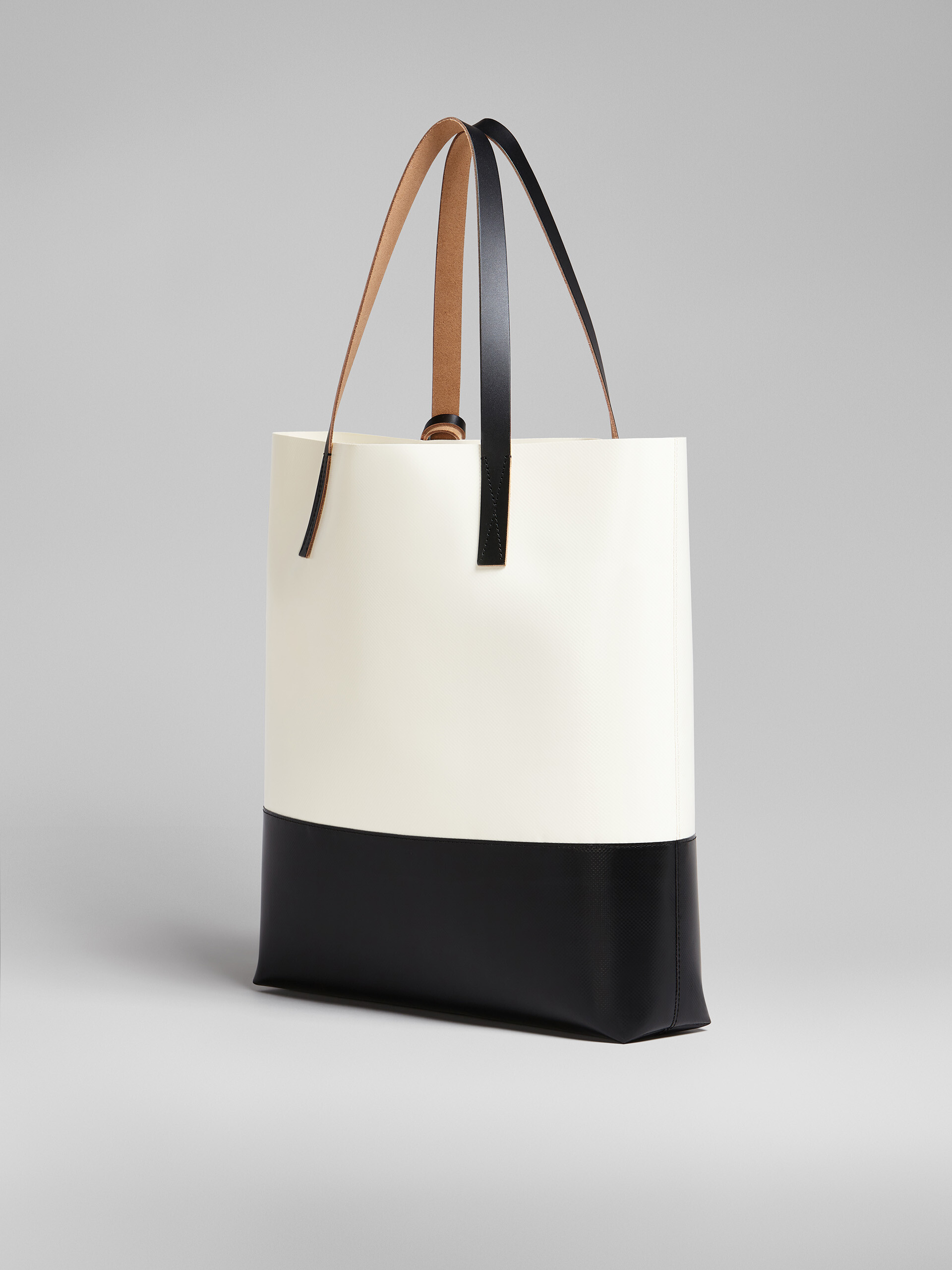 White and black shopping bag - Shopping Bags - Image 3