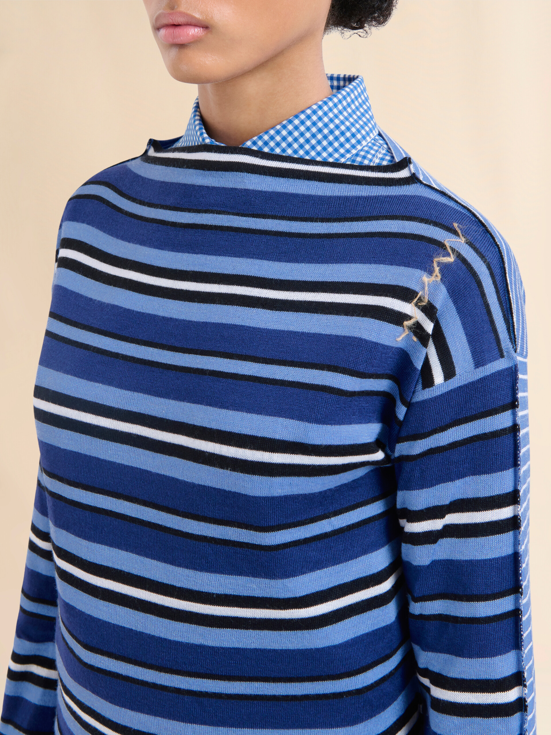 Striped knitted top with contrasting back panel - Pullovers - Image 4
