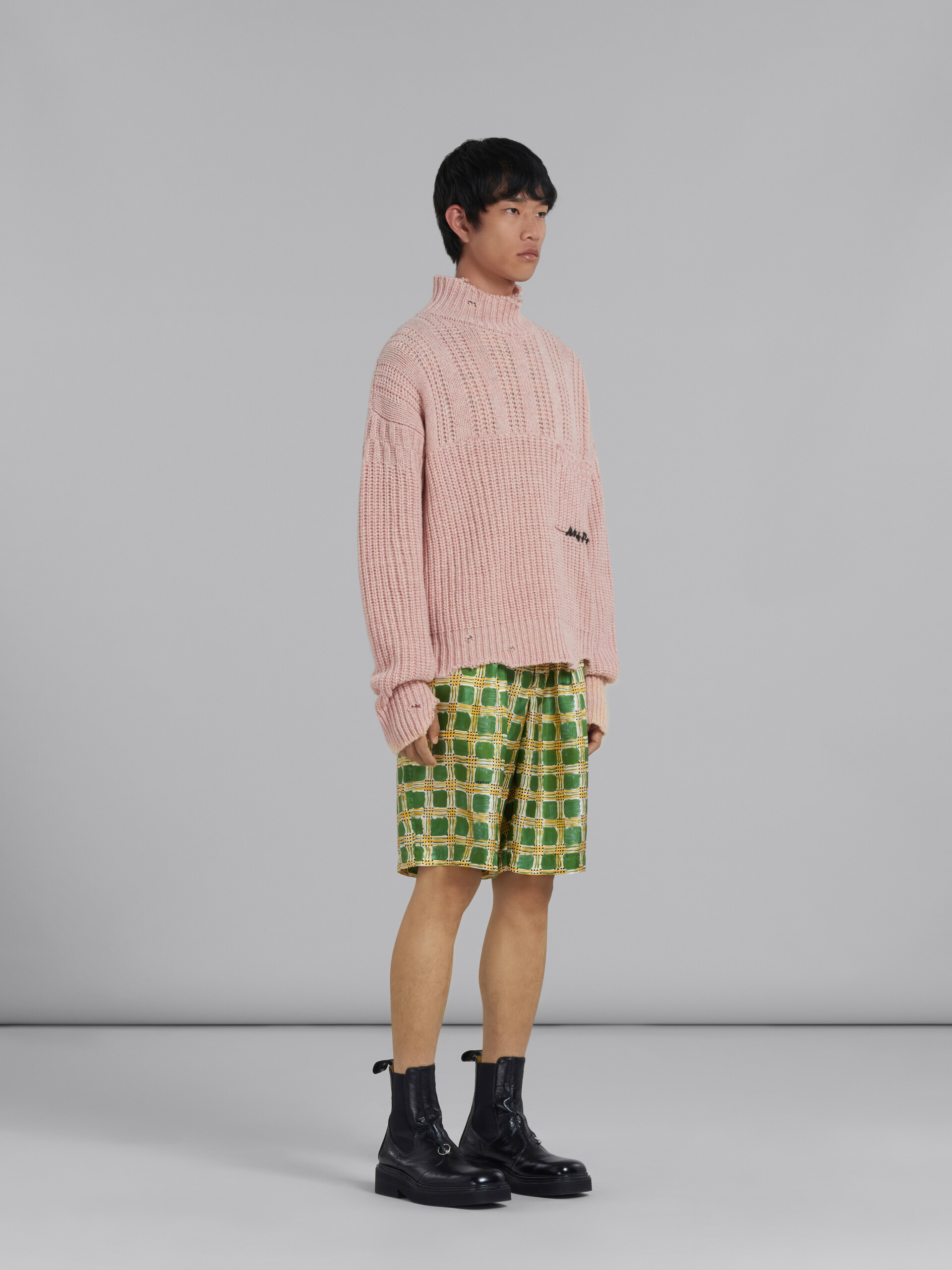 Green silk twill shorts with Check Fields print - Pants - Image 5