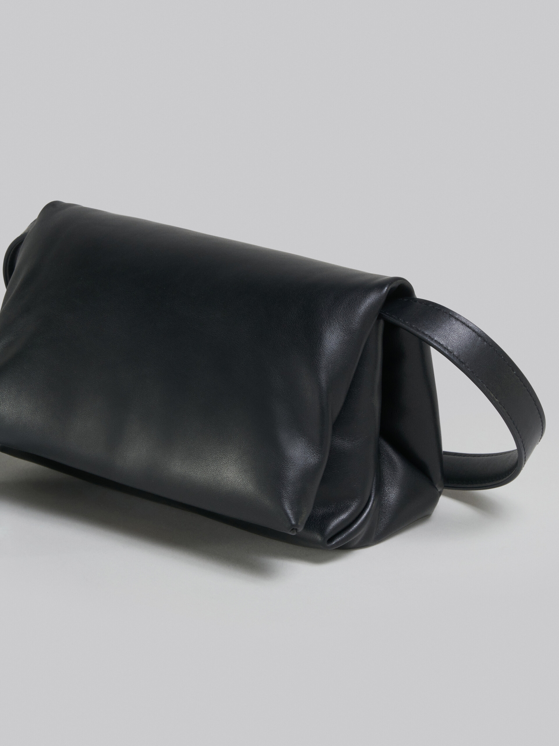 Small black calsfkin Prisma bag - Shoulder Bag - Image 5