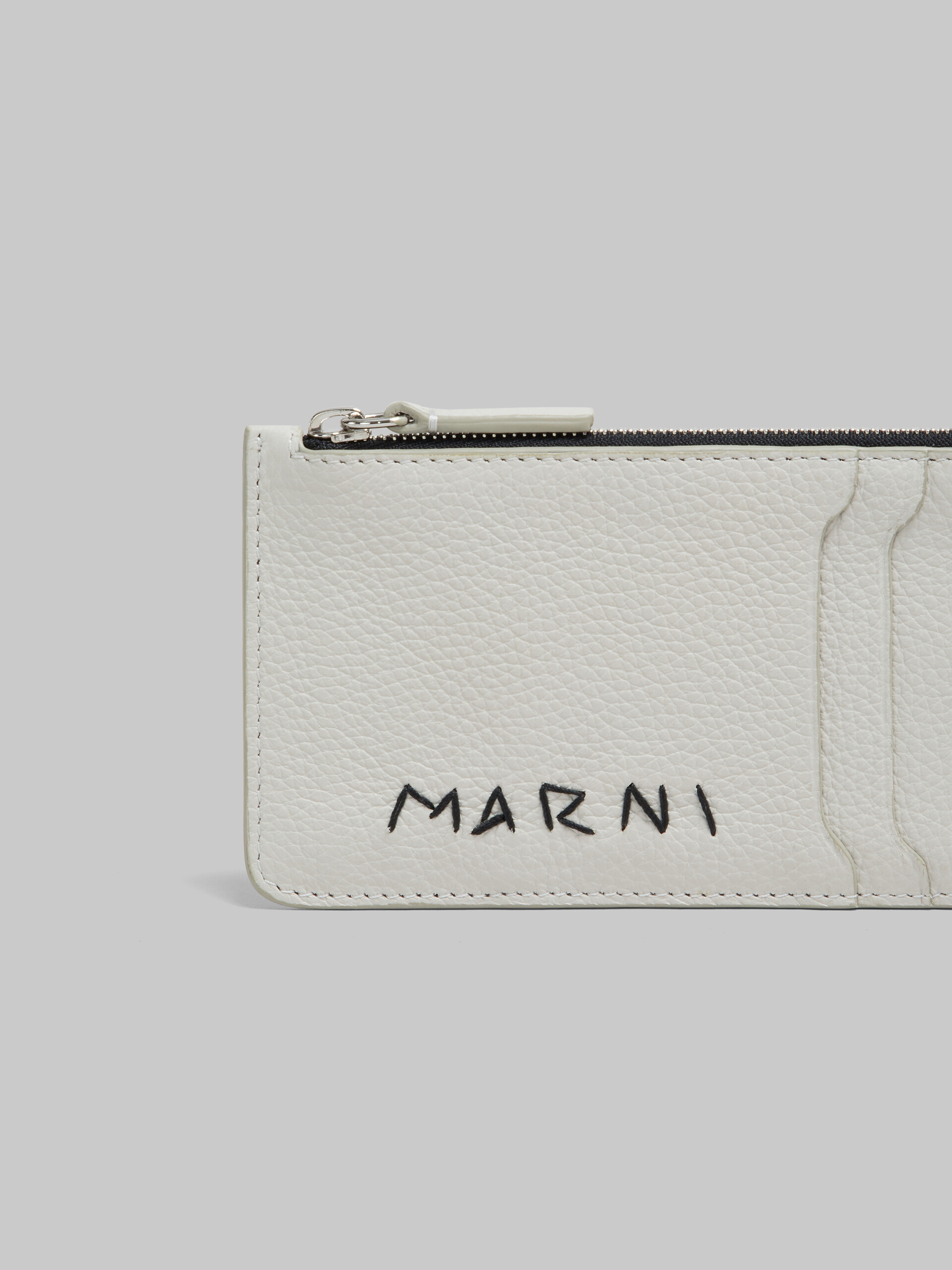グレー レザー製 カードケース、マルニメンディング装飾 | Marni