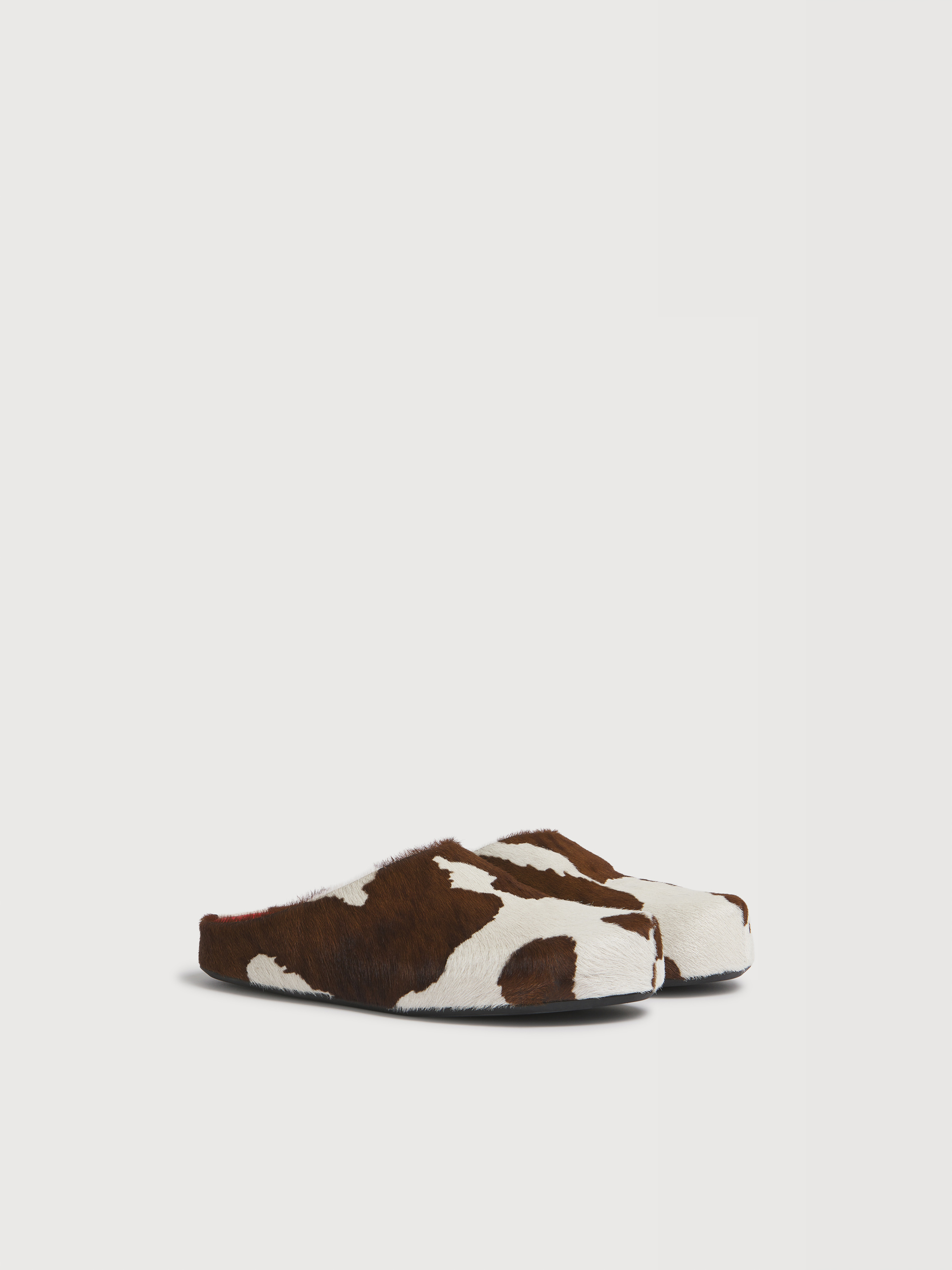 White and brown cow-print ponyhair Fussbett sabot - Clogs - Image 2