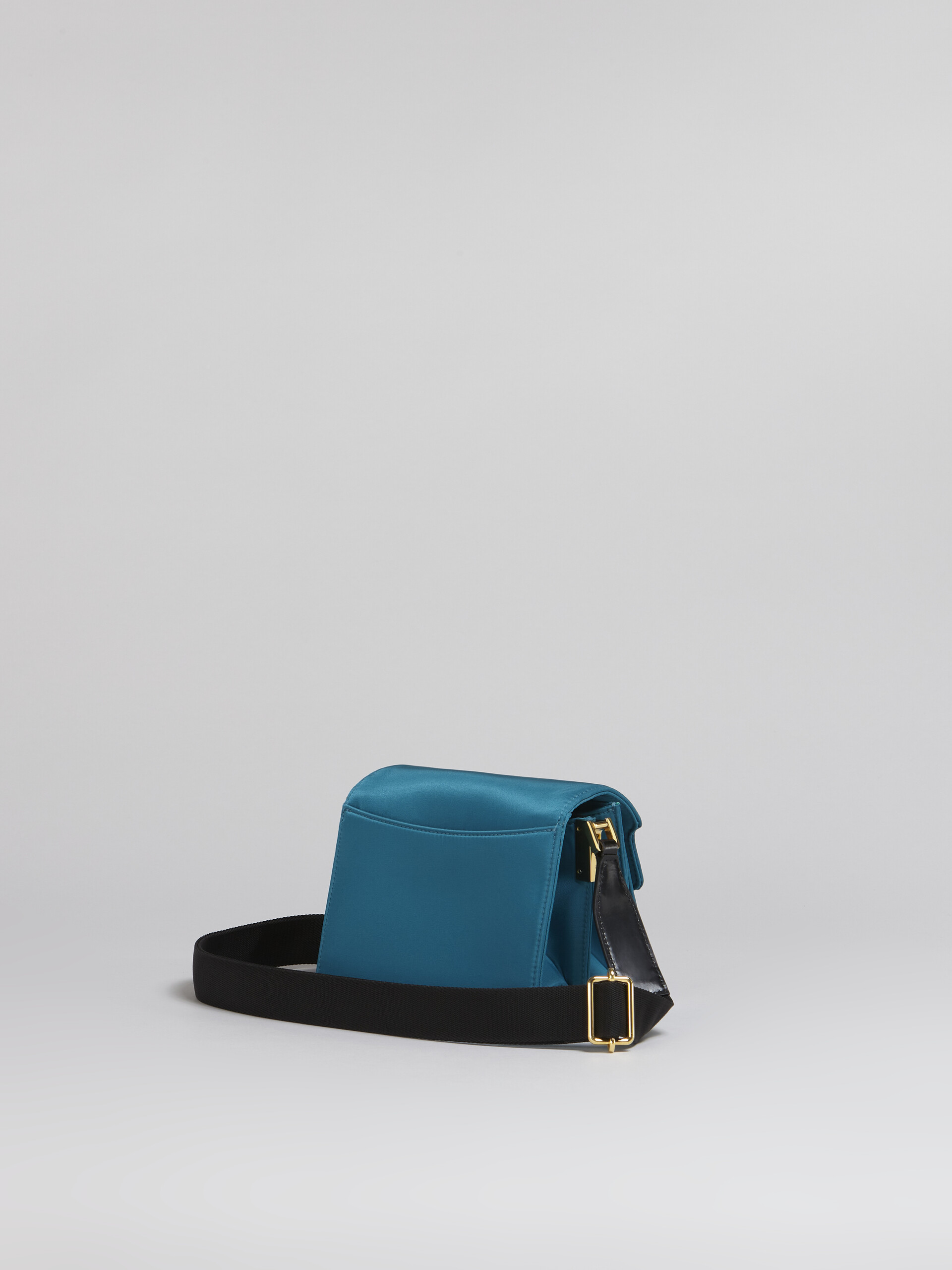 TRUNK LIGHT bag in nylon imbottito blu - Borse a spalla - Image 3