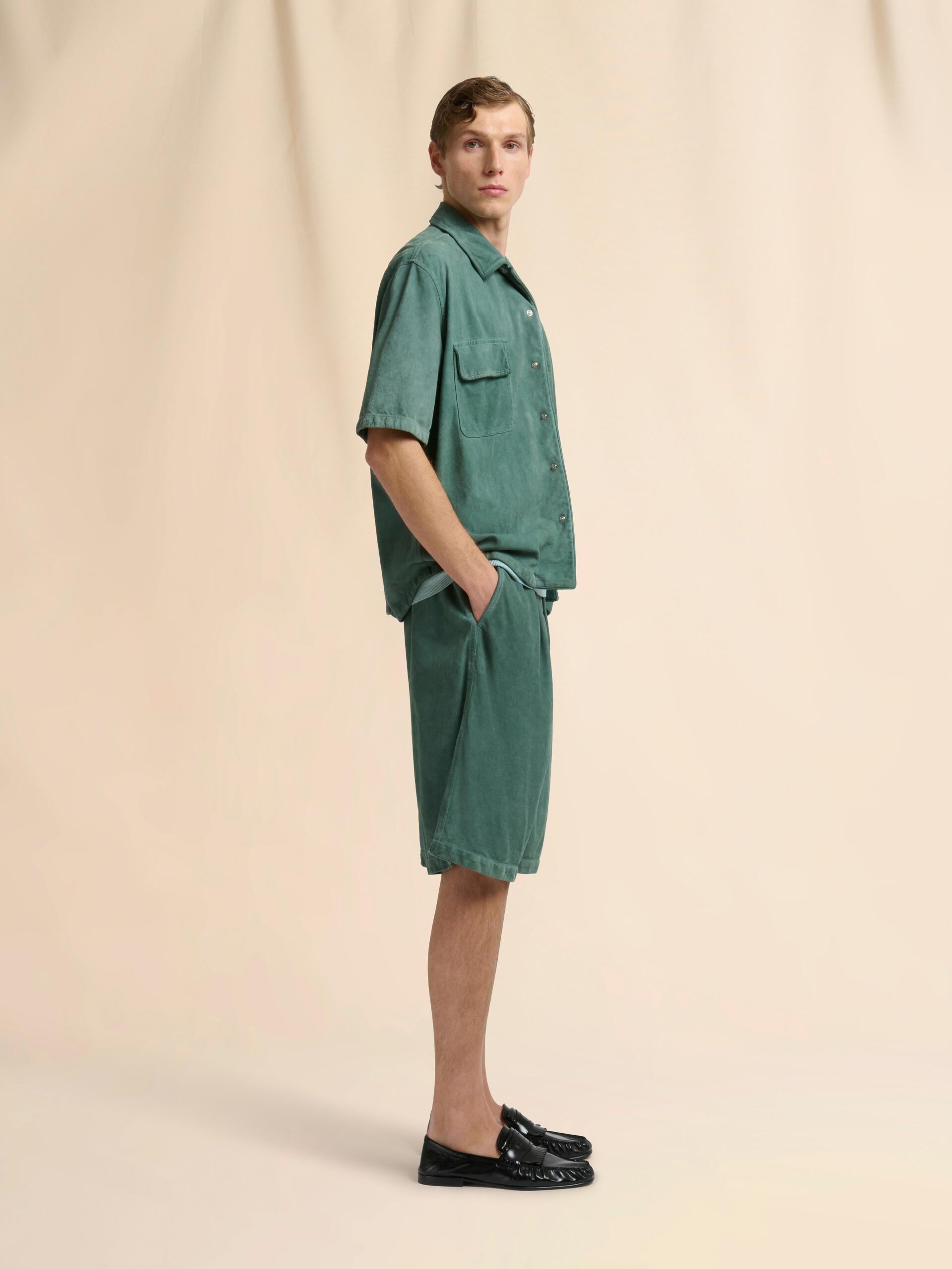 Green suede shirt with pockets - Shirts - Image 5