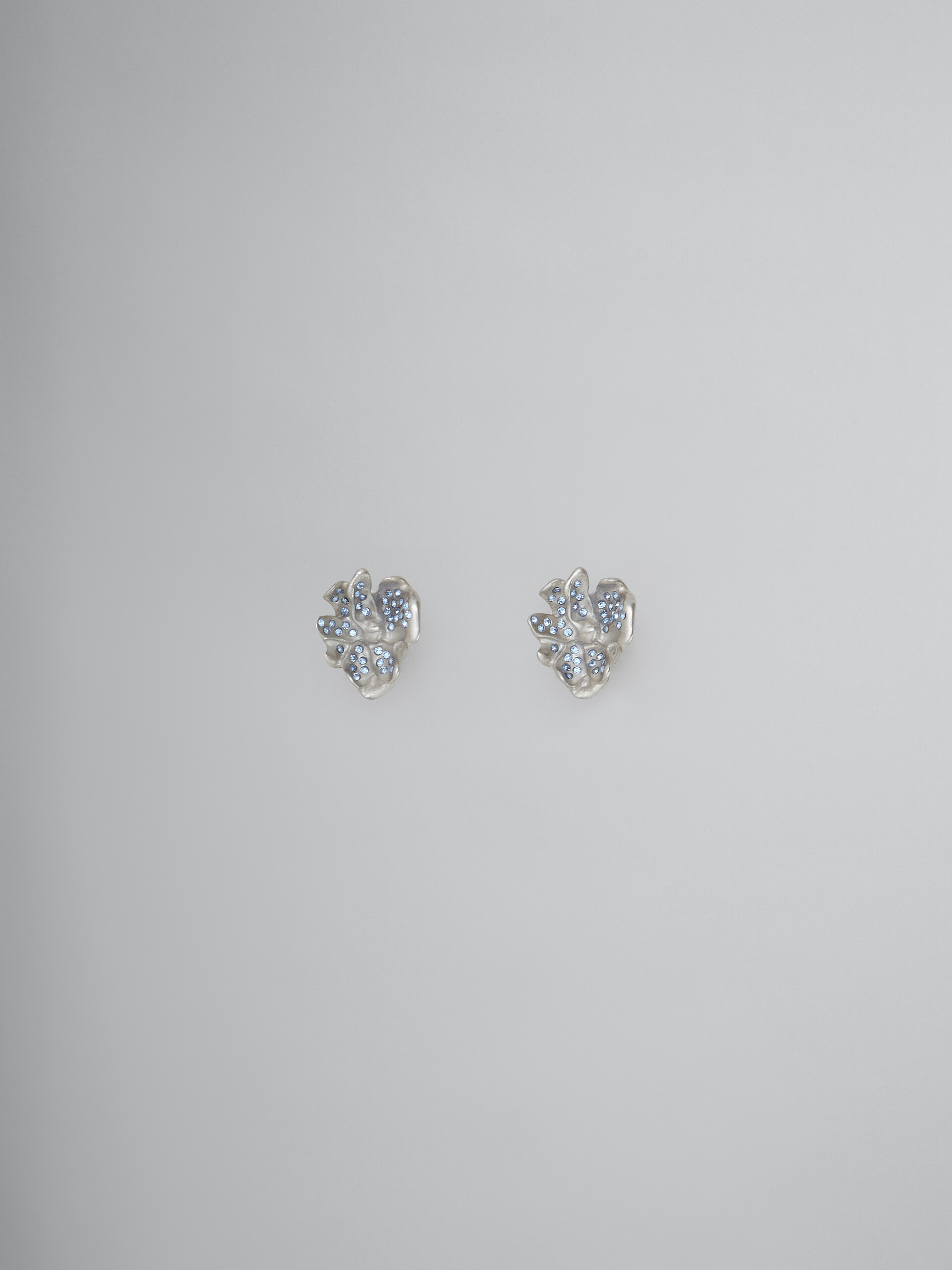Metal flower stud earrings with blue crystals - Earrings - Image 1