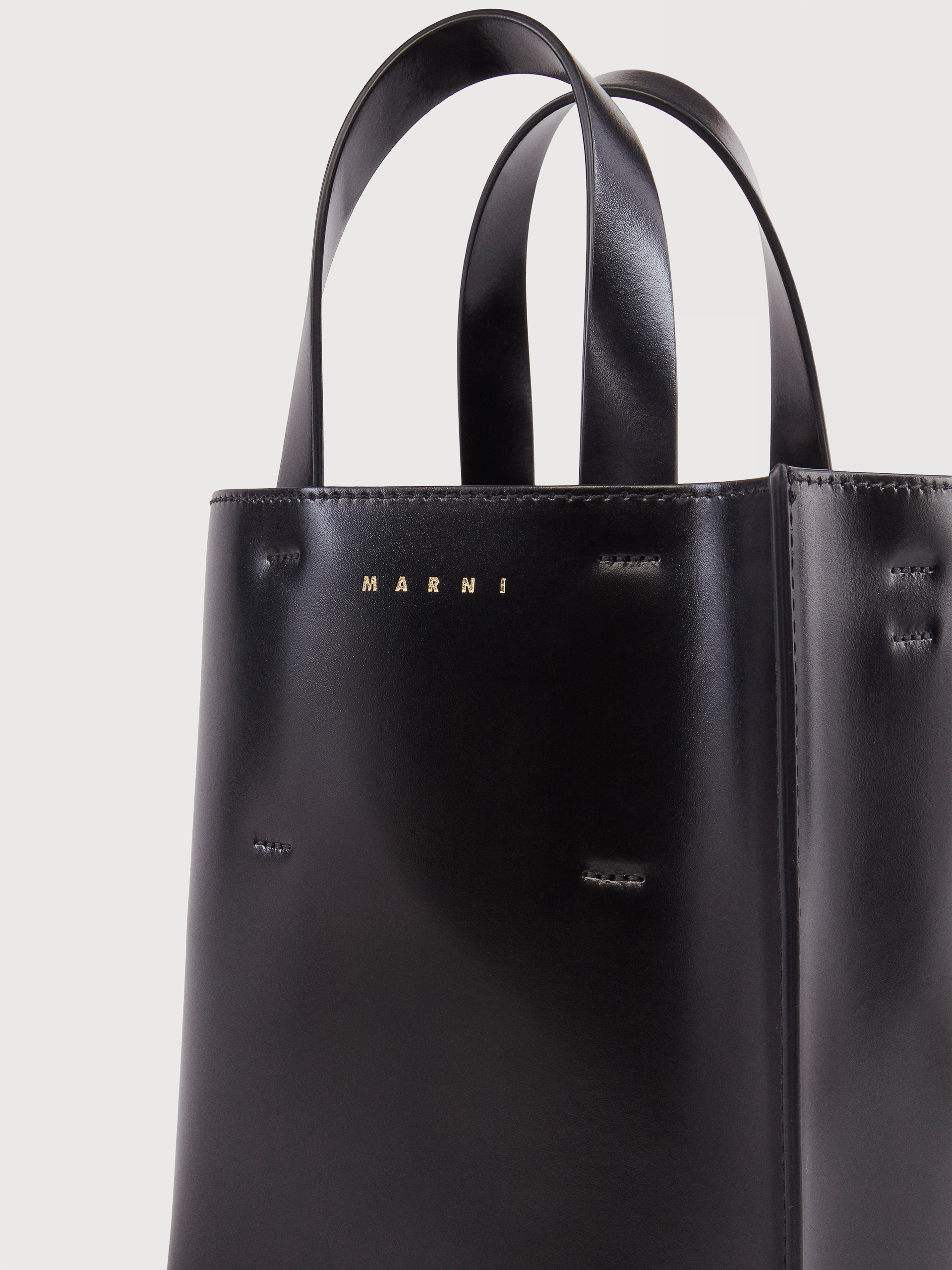 Mini-Tasche Museo aus Leder in Schwarz und Braun - Shopper - Image 3