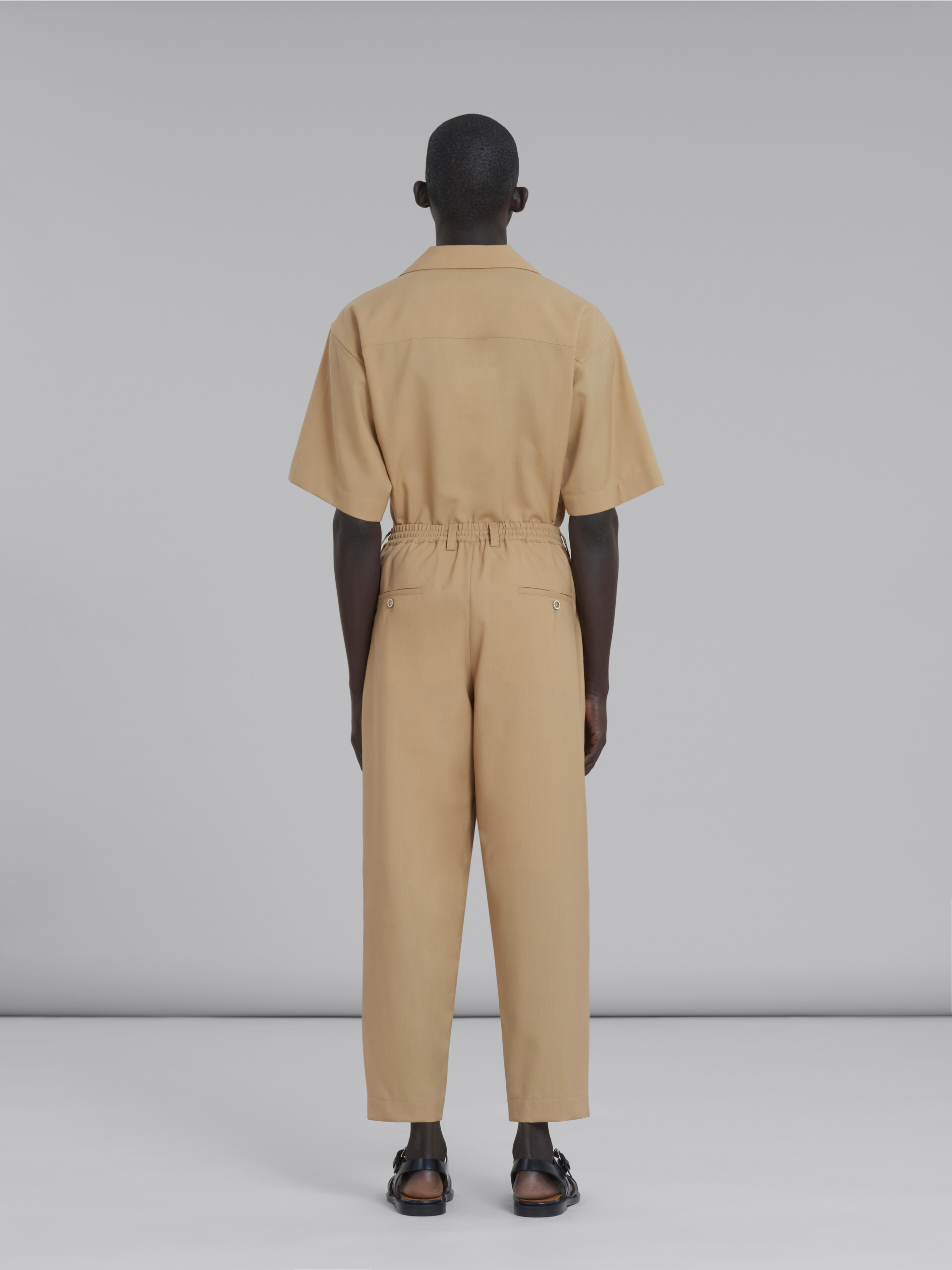 Kurz geschnittene Hose aus beigefarbener Tropenwolle - Hosen - Image 3