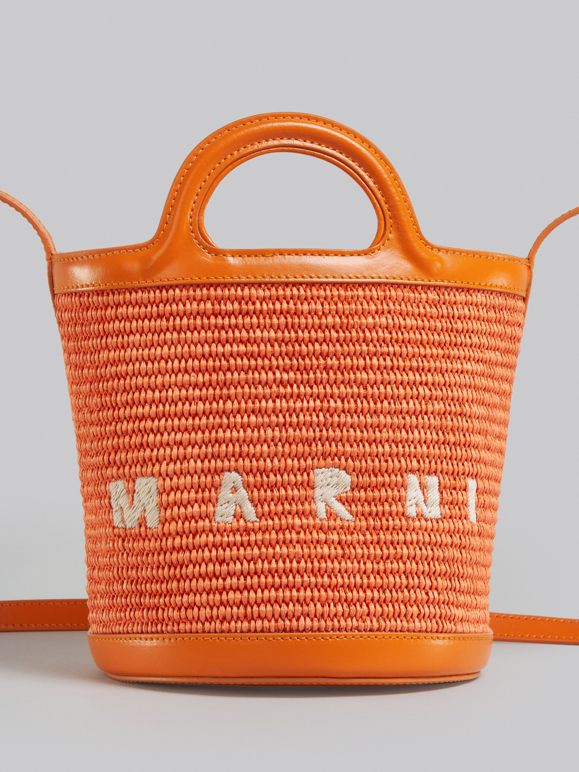 Tropicalia Small Bucket Bag in orange leather and raffia - Shoulder Bag - Image 5