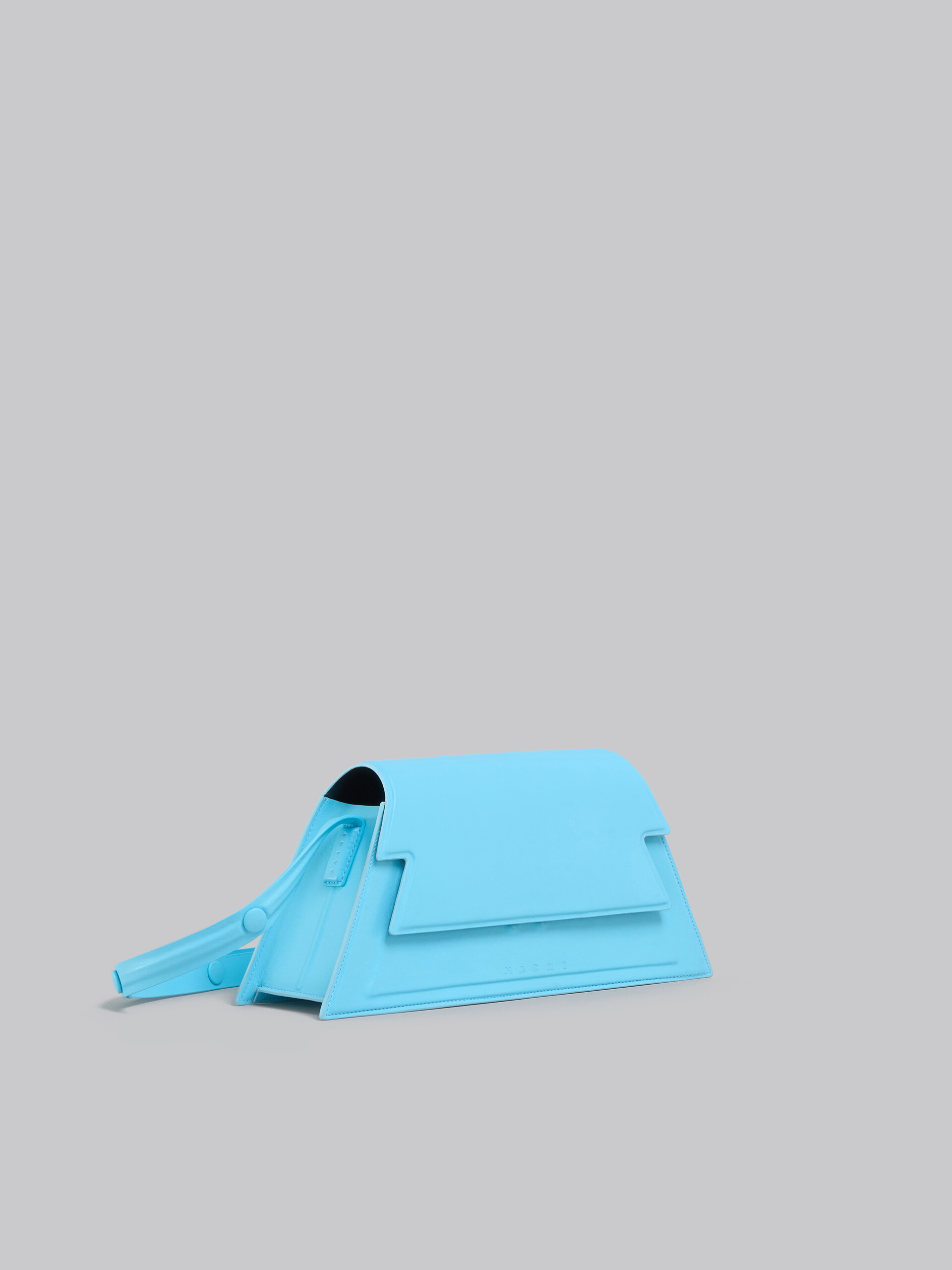 Sac Trunkoise de taille moyenne en cuir lisse bleu clair - Sacs portés épaule - Image 5