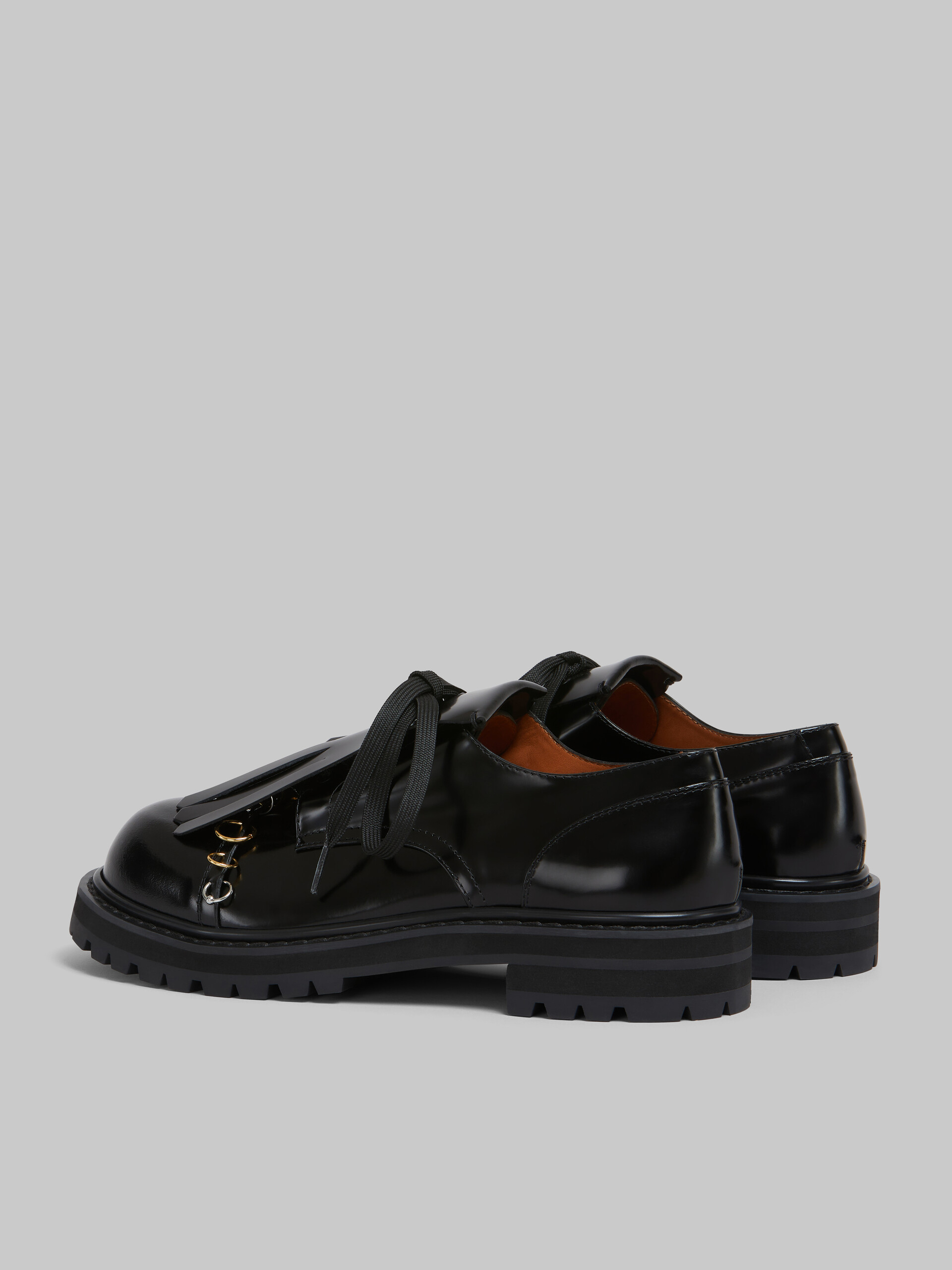 ブラック レザー製 マキシフリンジ付き Dada ダービー シューズ | Marni
