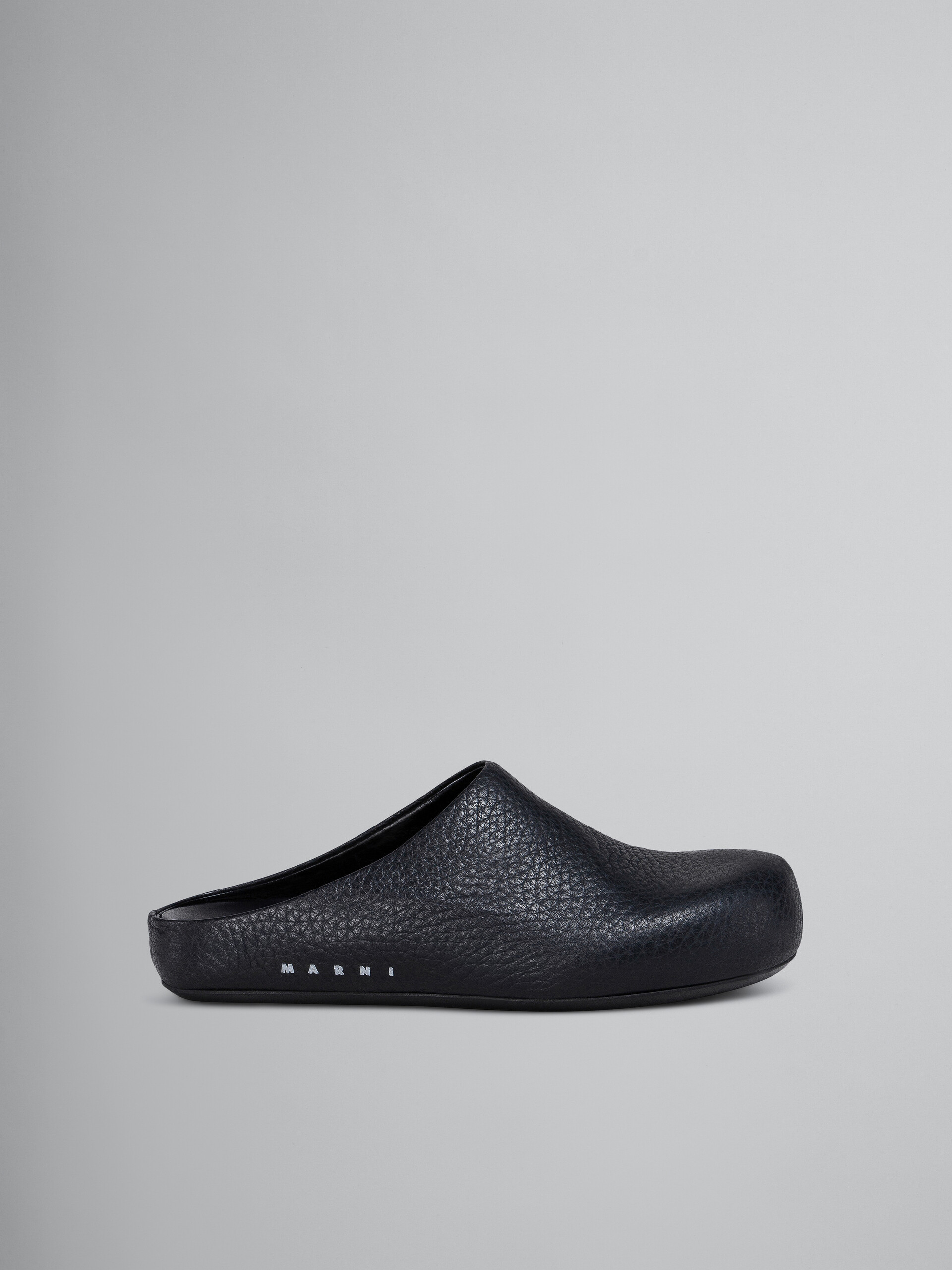 Schwarze Fußbett-Sandale aus Leder - Holzschuhe - Image 1