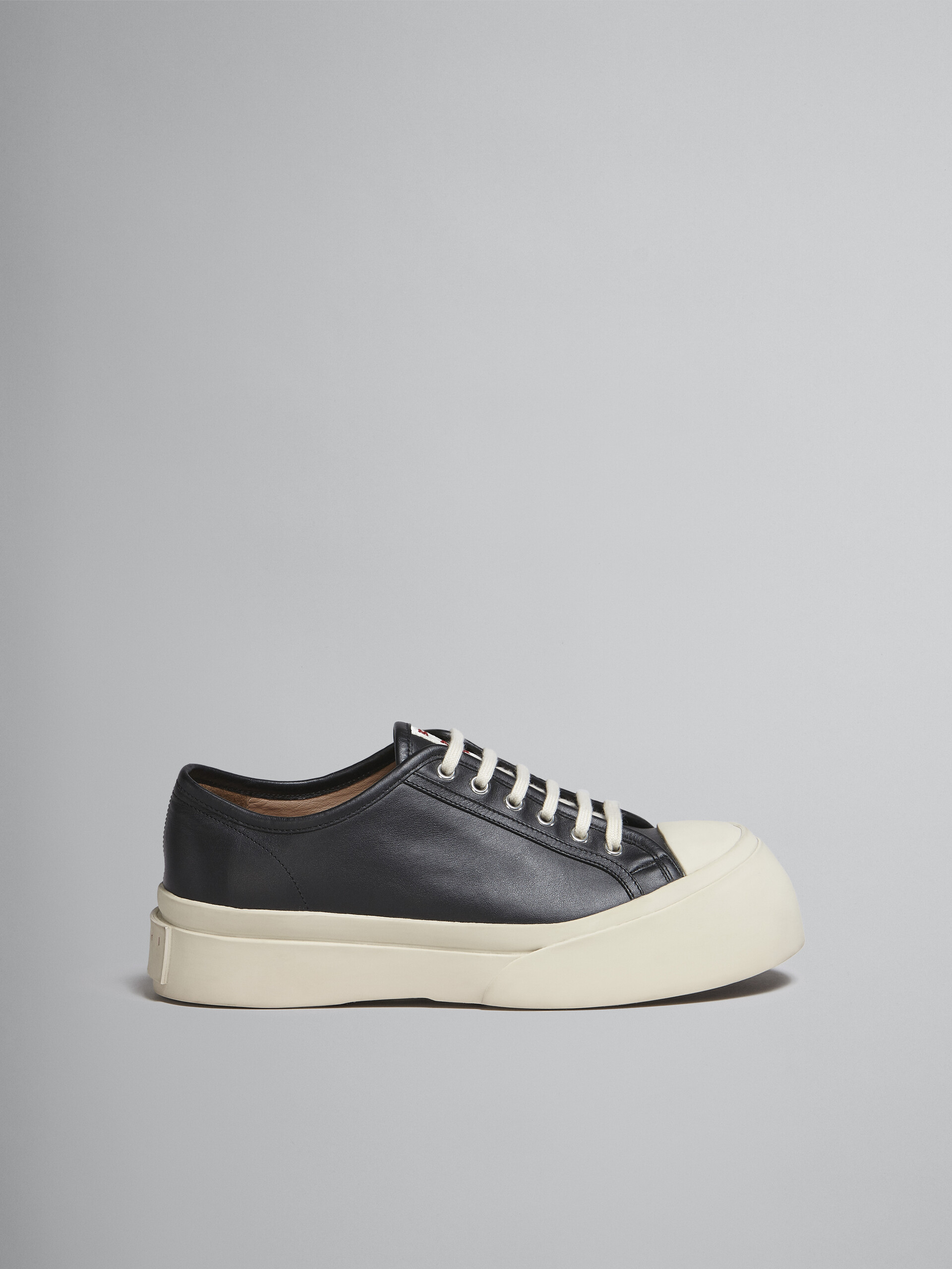 Black nappa leather PABLO lace-up sneaker