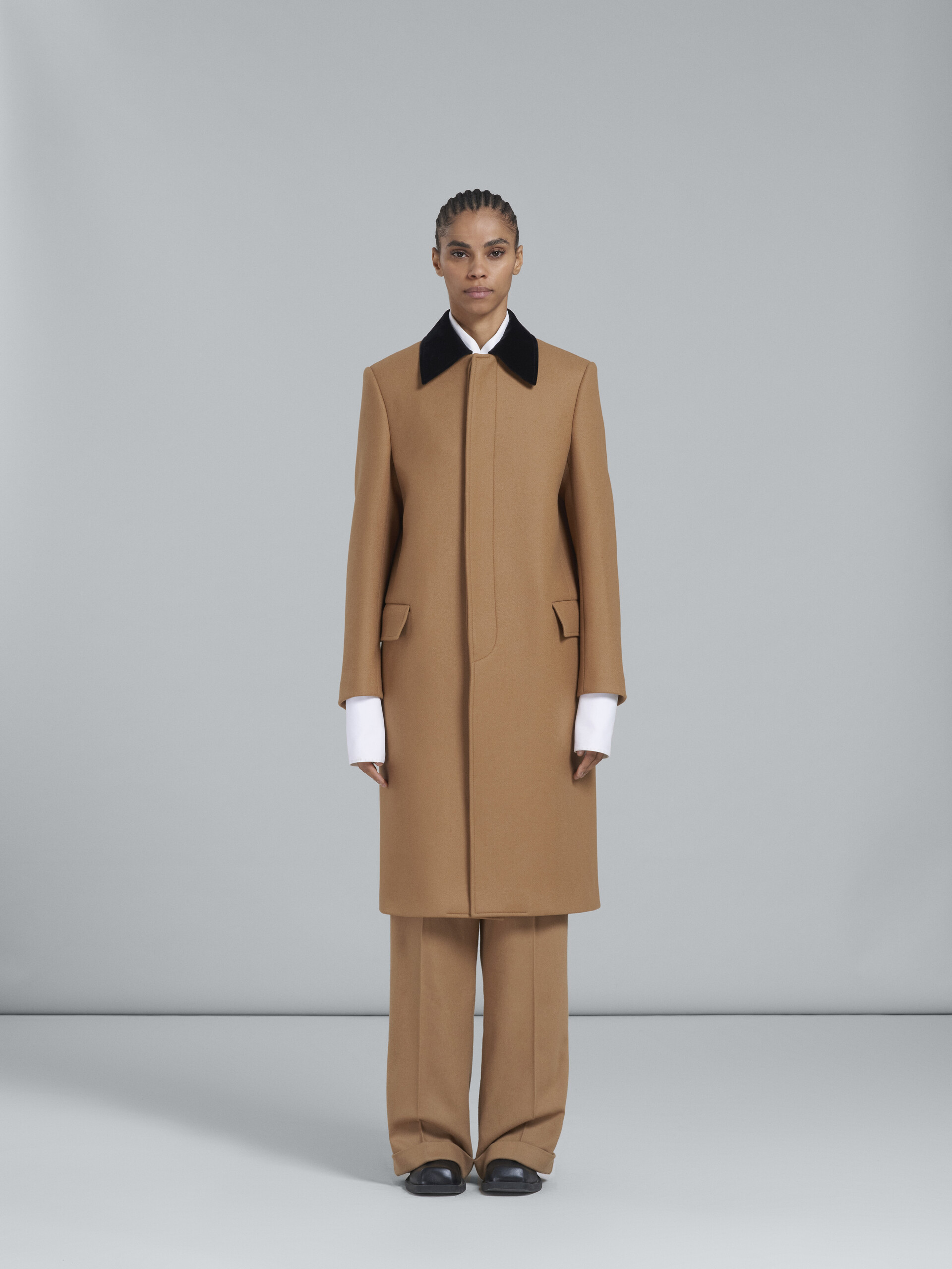 Brown wool coat with velvet collar - Coats - Image 2