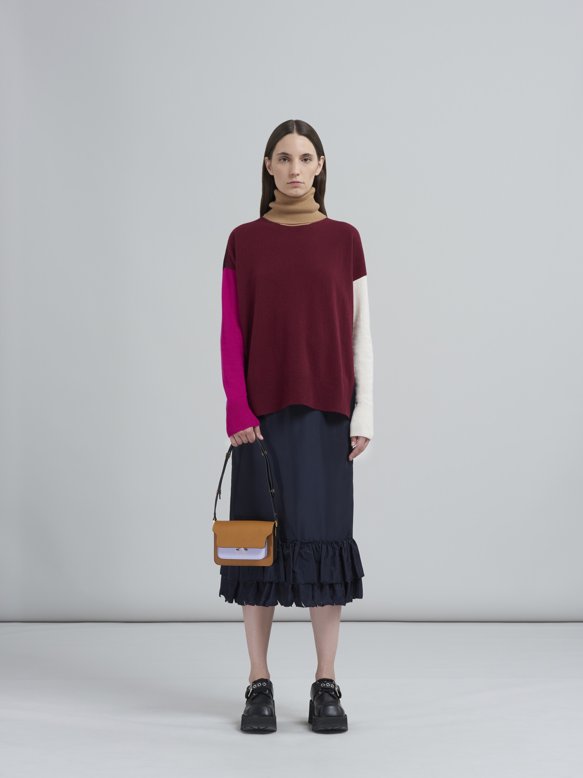 Mini sac TRUNK en cuir saffiano marron, lilas et noir - Sacs portés épaule - Image 2