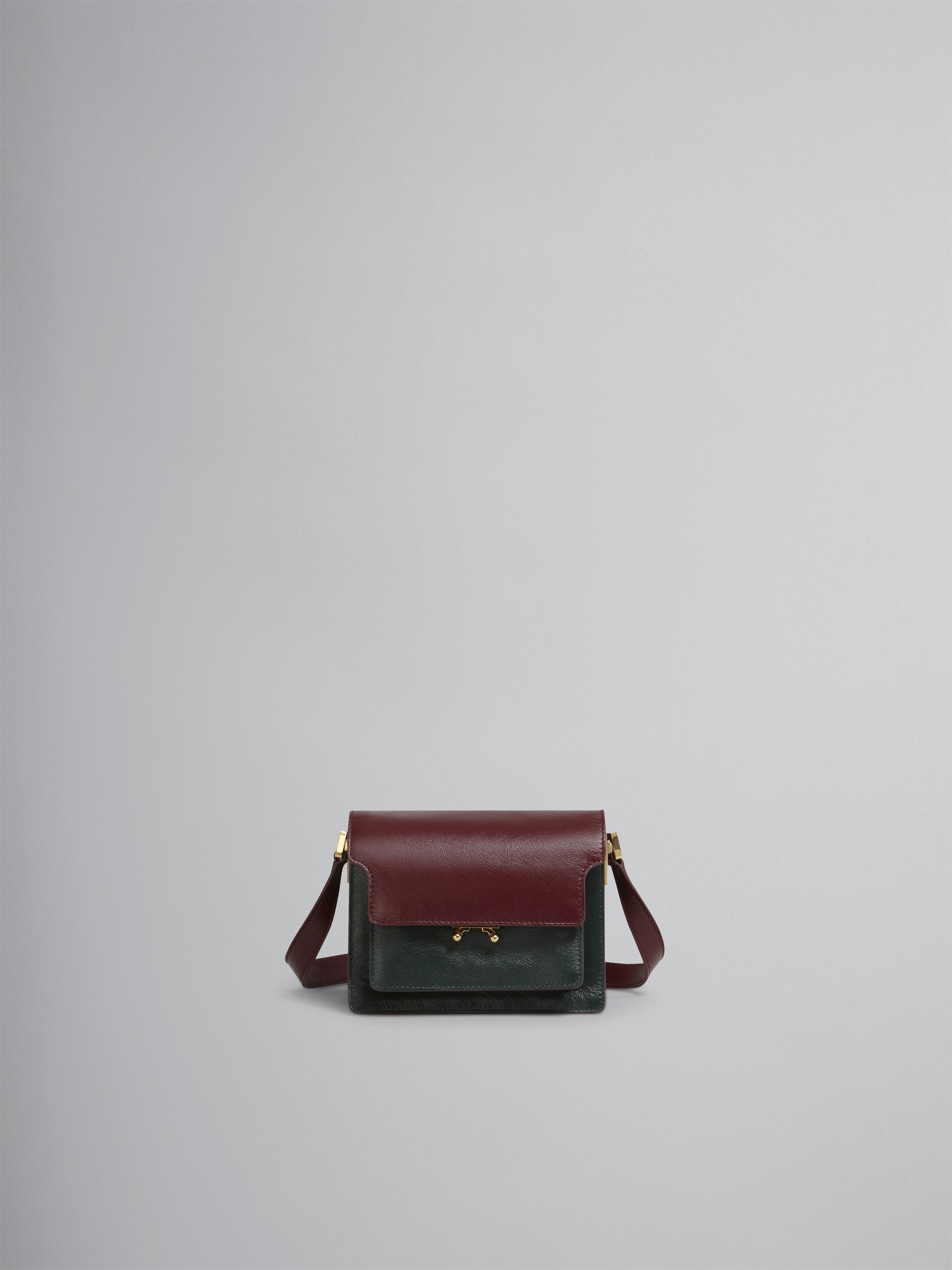 TRUNK SOFT bag in green and burgundy tumbled calf - Shoulder Bag - Image 1