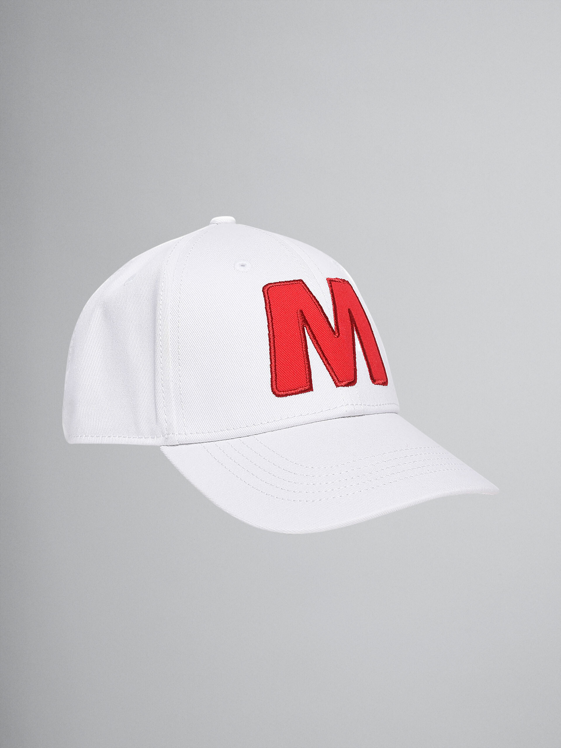 Cappello da baseball "M" in cotone bianco - Cappello - Image 1