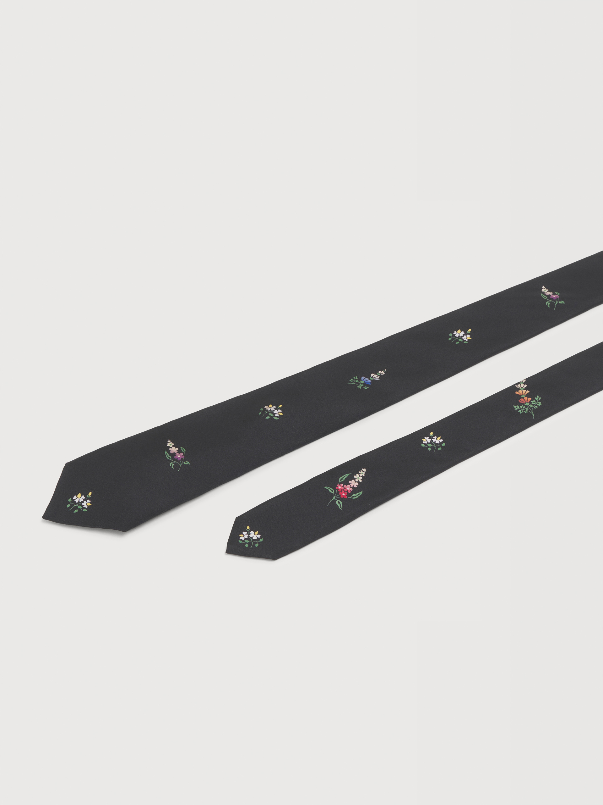 Black habotai silk tie with Spare Flowers print - Ties - Image 3
