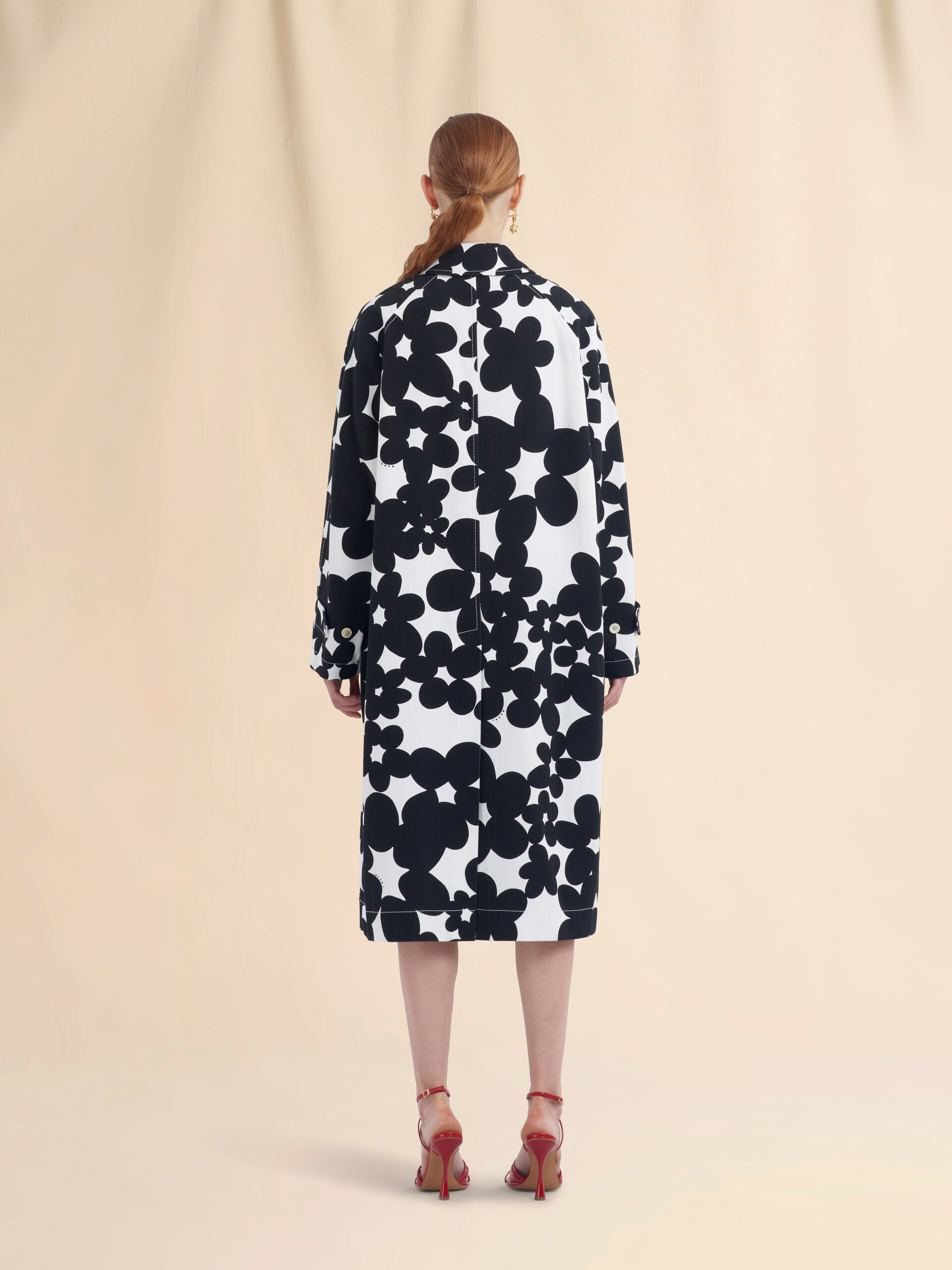 Cotton duster coat with black and white Dillies print - Coats - Image 2