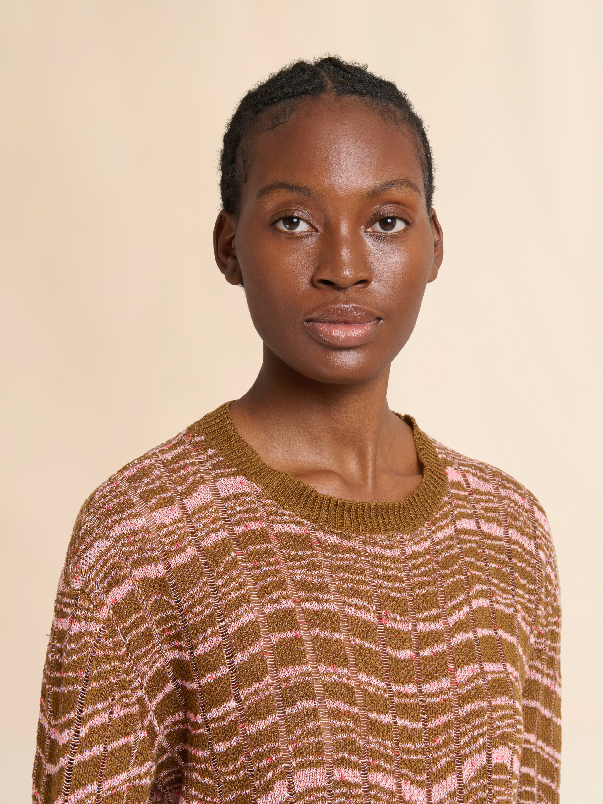 웨이비 패턴 디테일 브라운 리브드 리넨 스웨터 - 풀오버 - Image 4