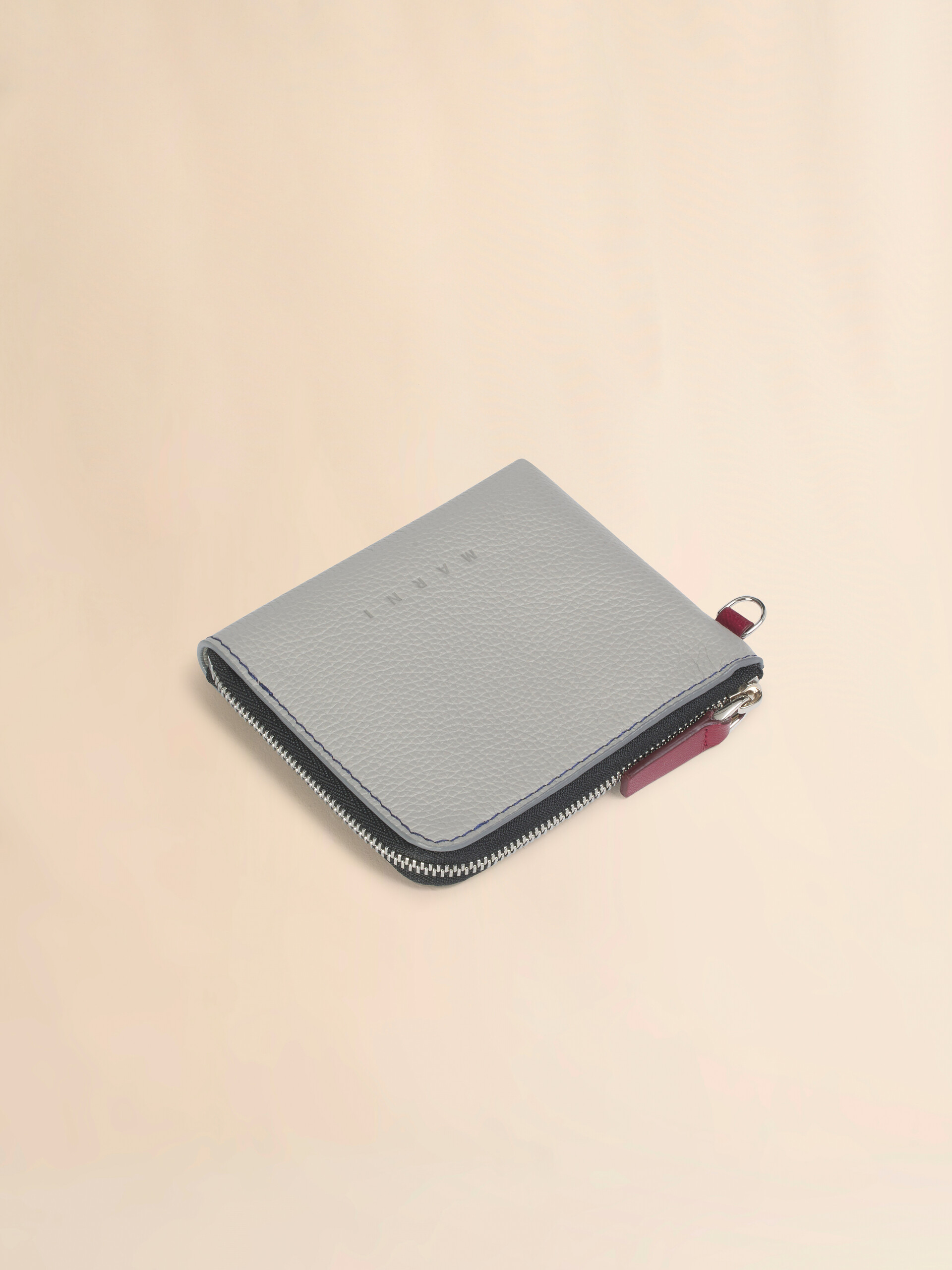 ブルー レザー製ラウンドファスナーウォレット、コントラストステッチ入り - 財布 - Image 4