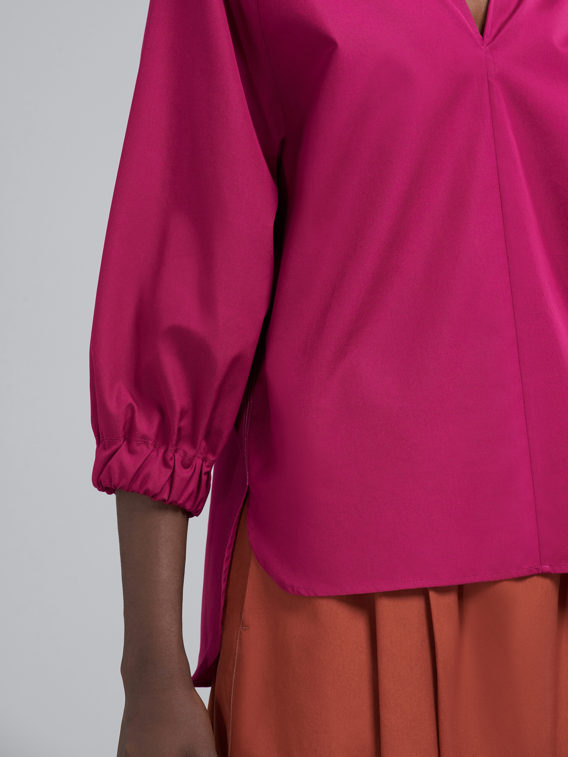Fuchsiafarbene Bluse aus Baumwollpopeline - Hemden - Image 4