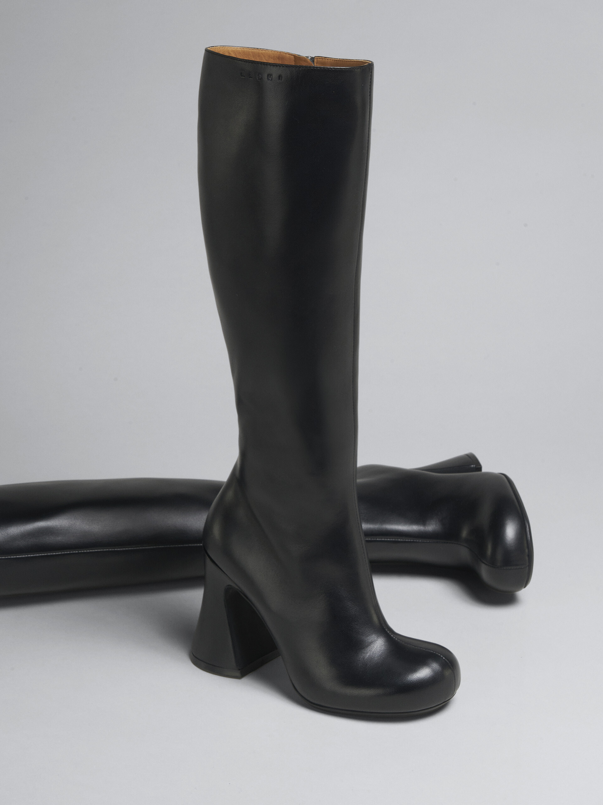 Donna Stivali da Stivali Marni STIVALETTI IN PELLE STAMPA COCCODRILLOMarni in Pelle di colore Nero 
