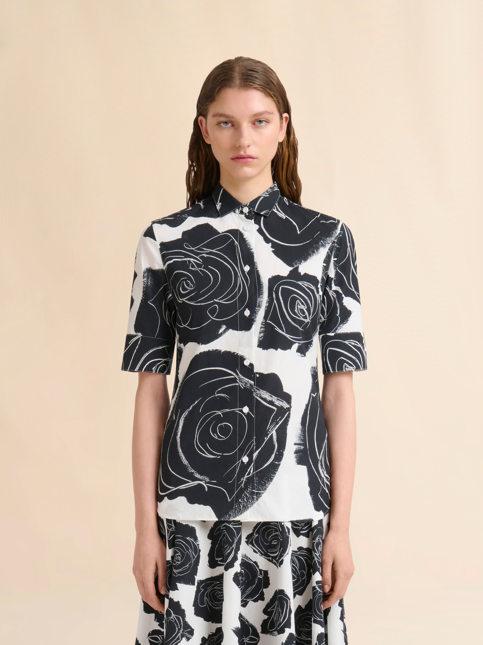 White poplin short-sleeve shirt with Cybele print - Shirts - Image 2
