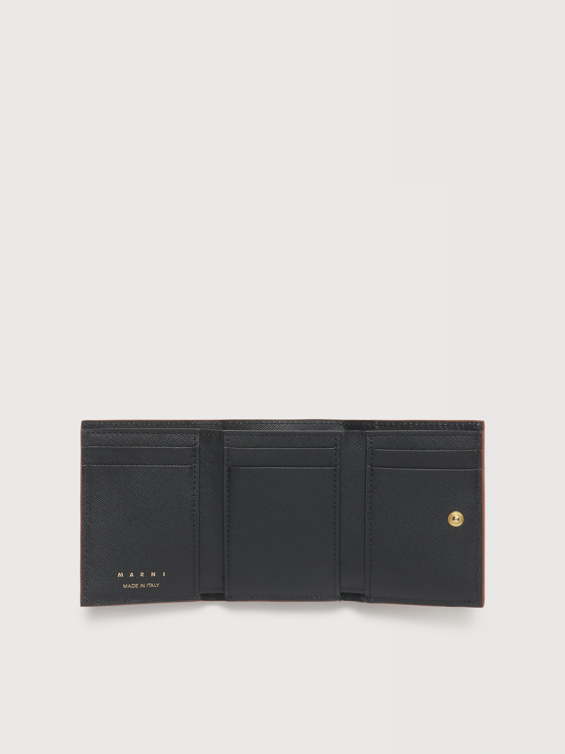 ブラウン、ブラック＆グレー レザー Trunk三つ折りウォレット - 財布 - Image 2