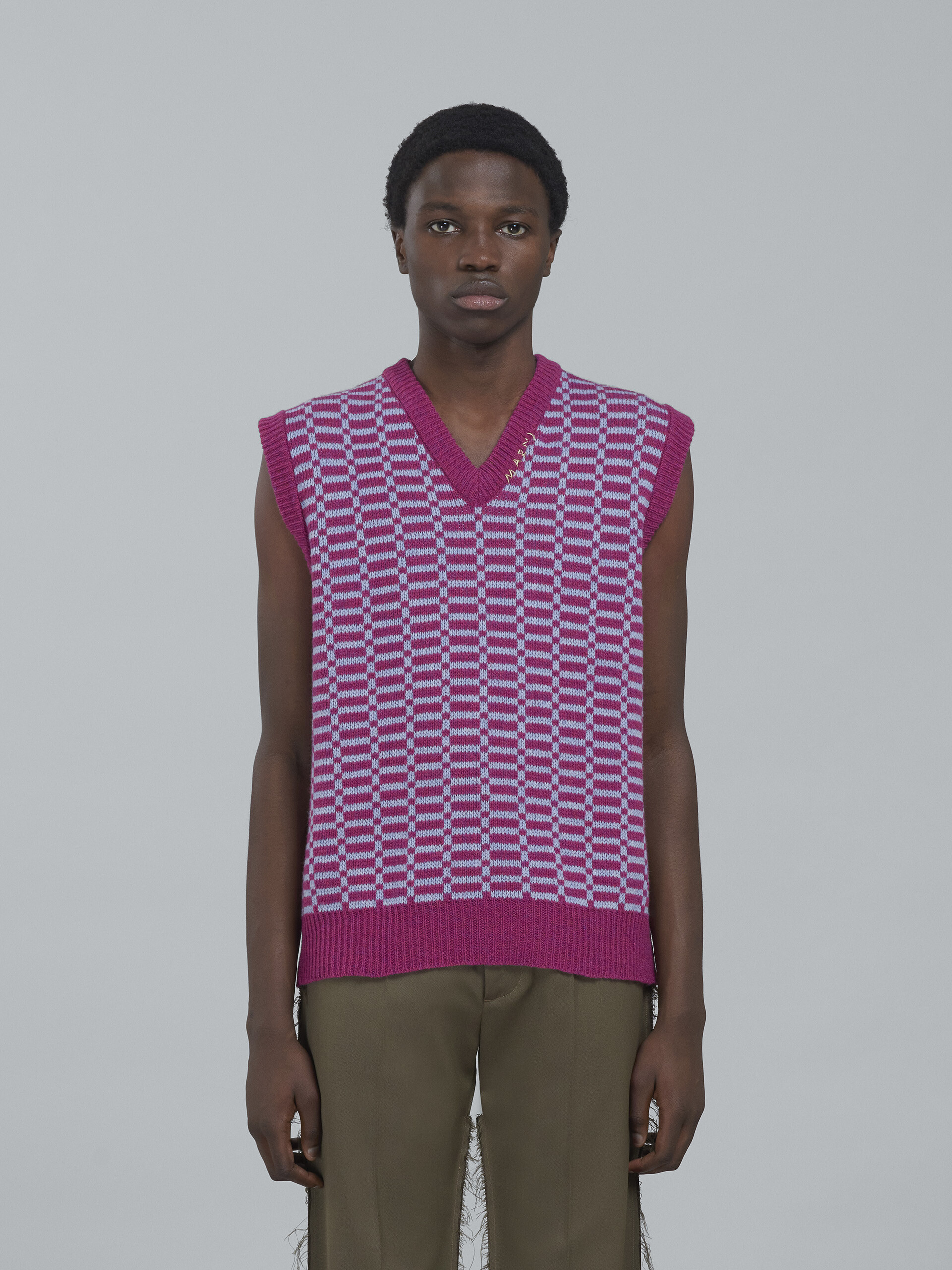Pink Shetland wool V-neck vest - Pullovers - Image 2