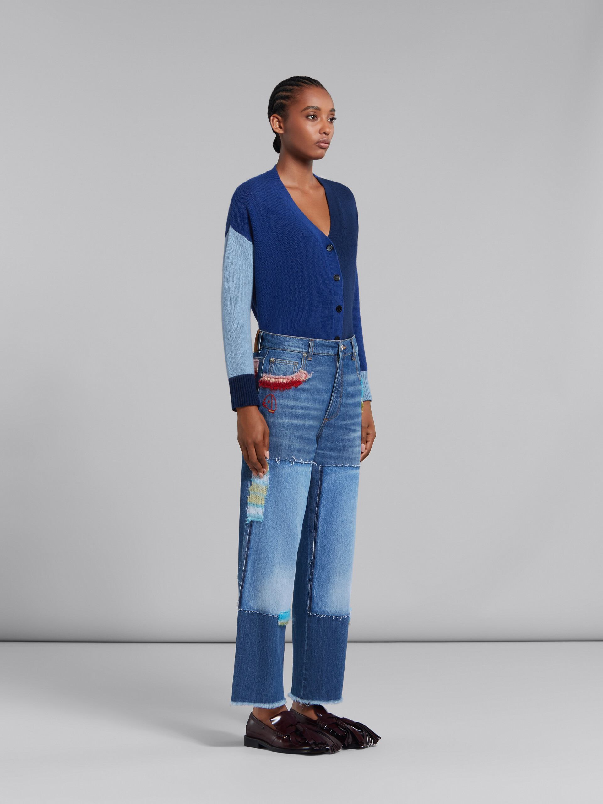 Cardigan in cashmere blu color block - Pullover - Image 5