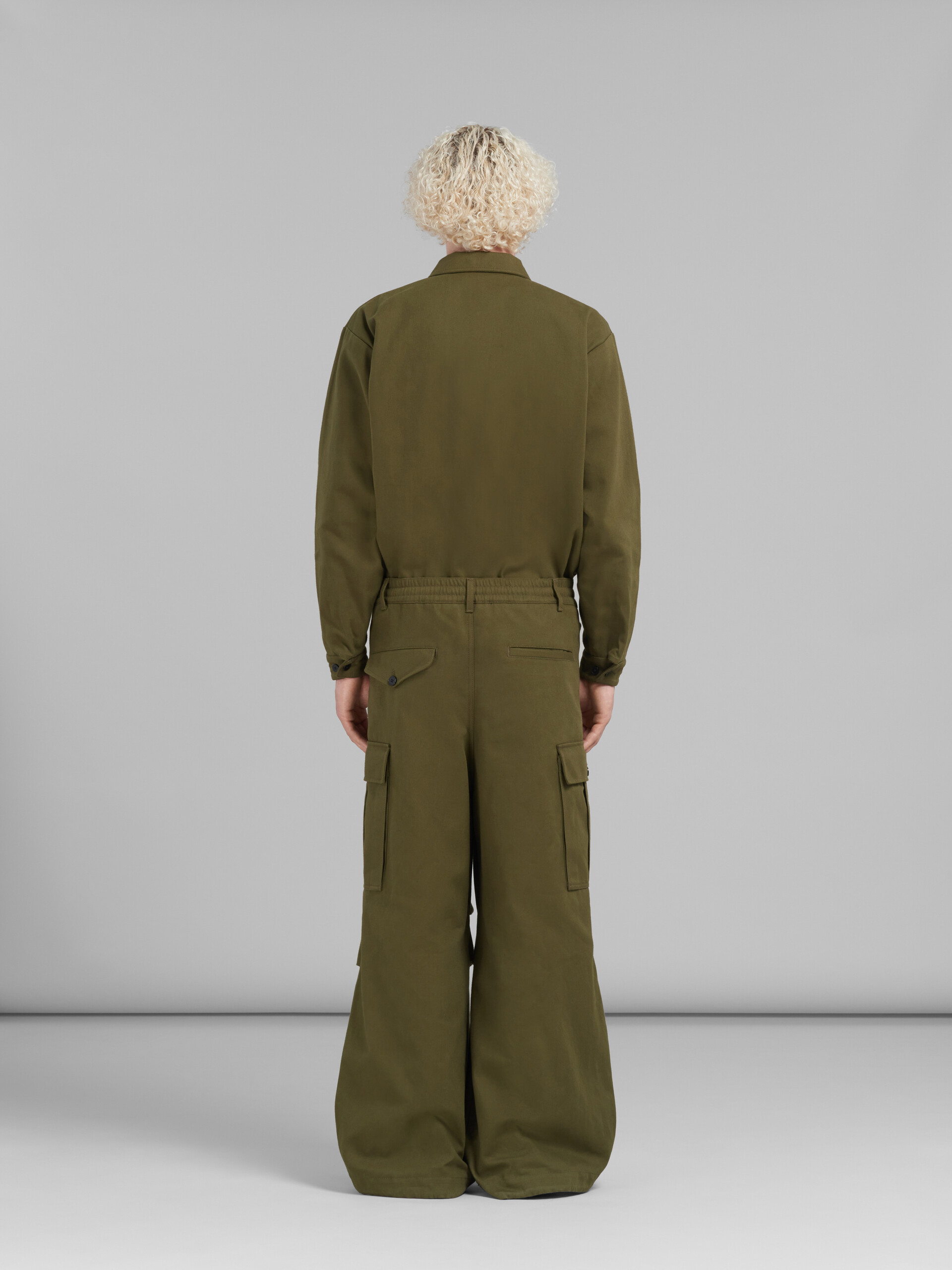 Pantaloni cargo in gabardina verde - Pantaloni - Image 3