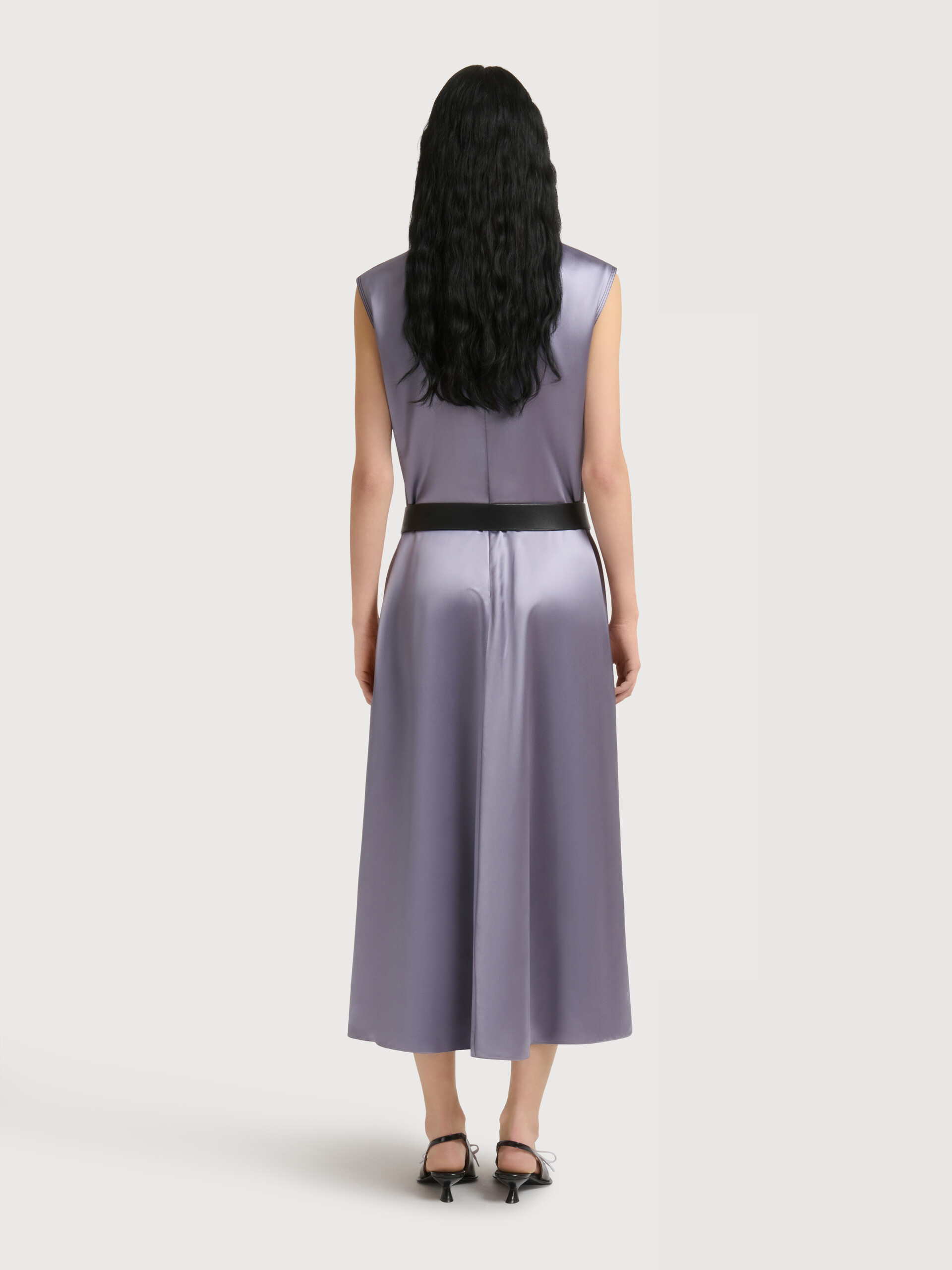 Grey satin sleeveless dress with contrast stitching - Dresses - Image 4