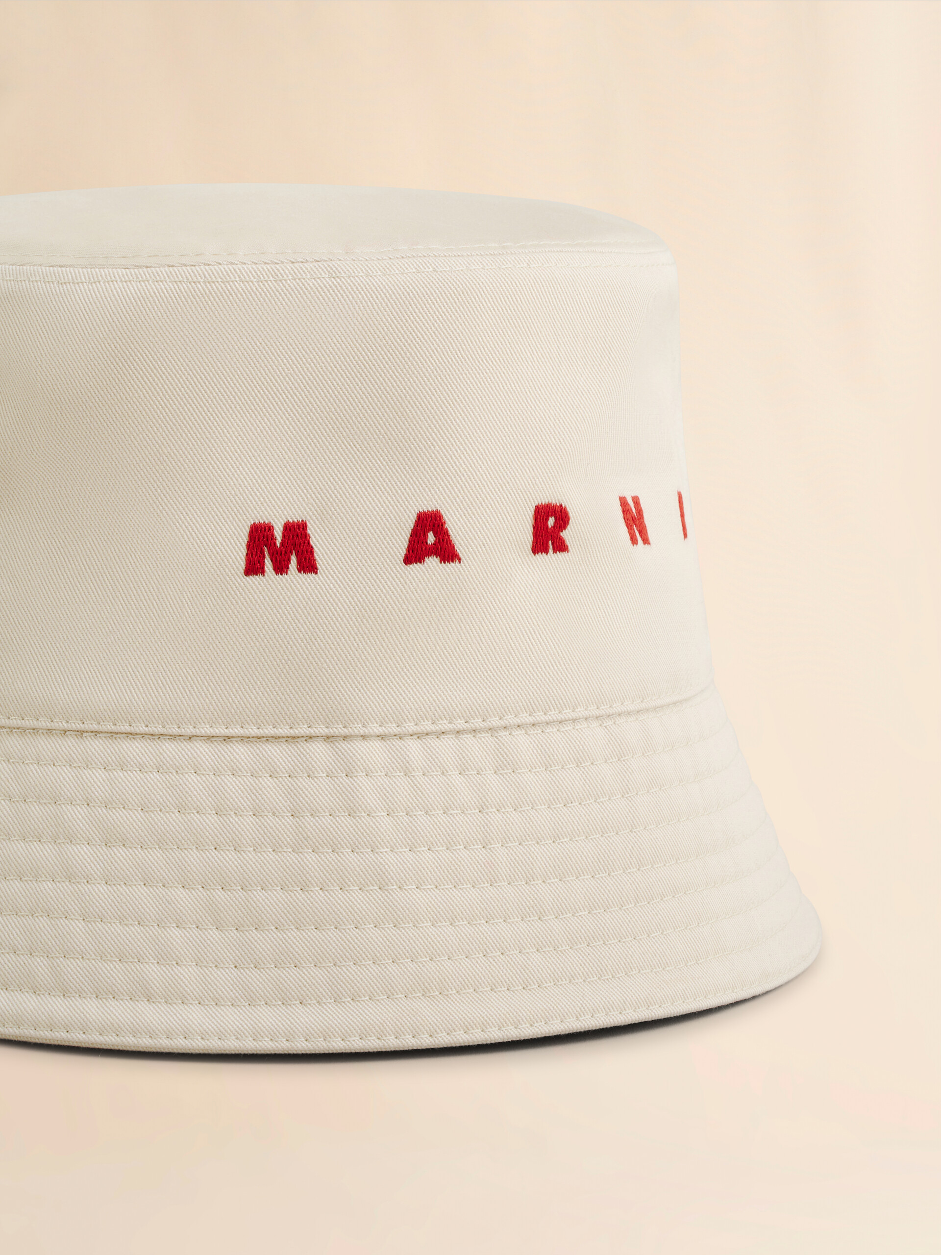 Black organic gabardine bucket hat with embroidered logo - Hats - Image 3