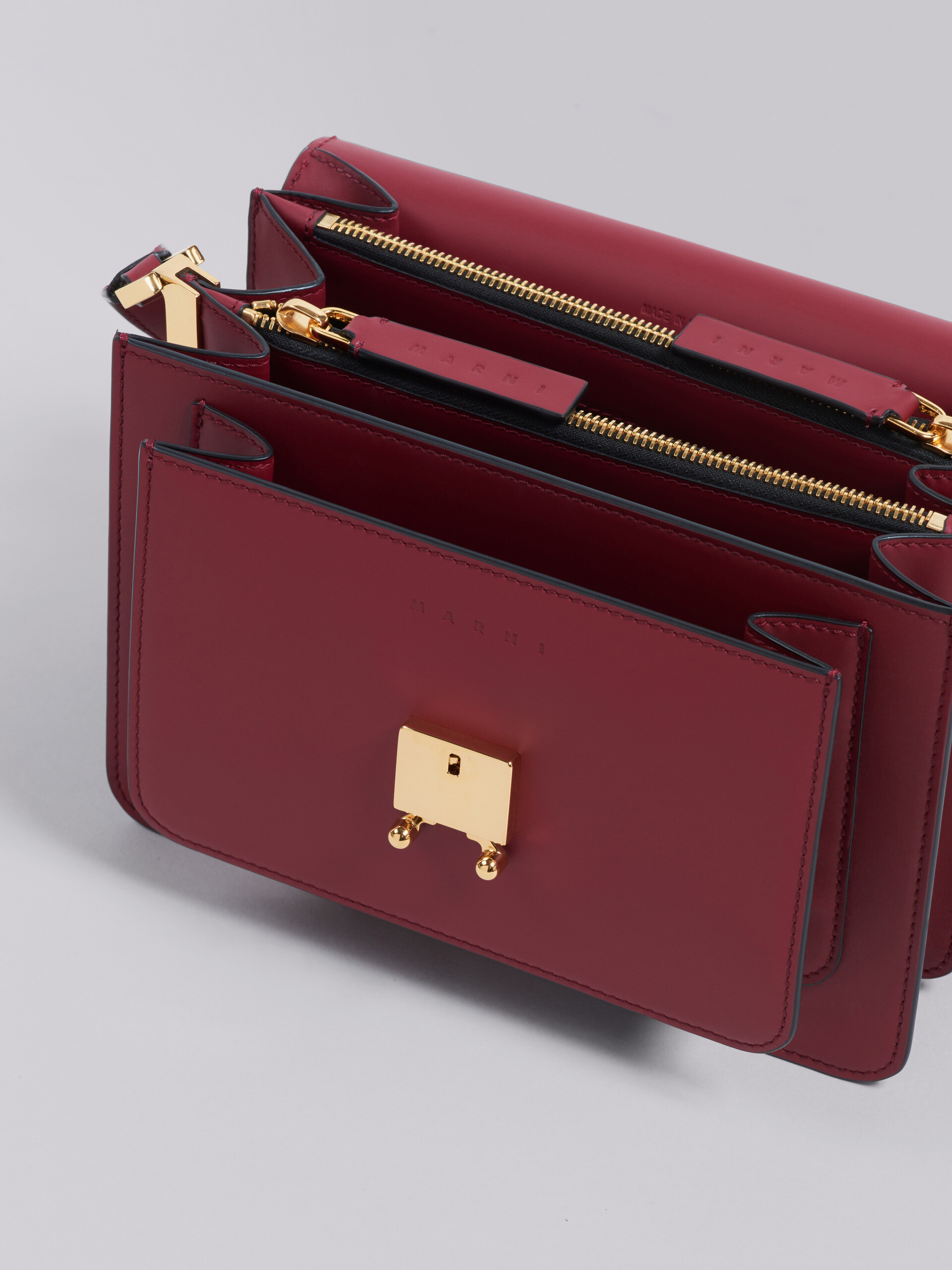 TRUNK medium bag in red leather - Shoulder Bags - Image 3
