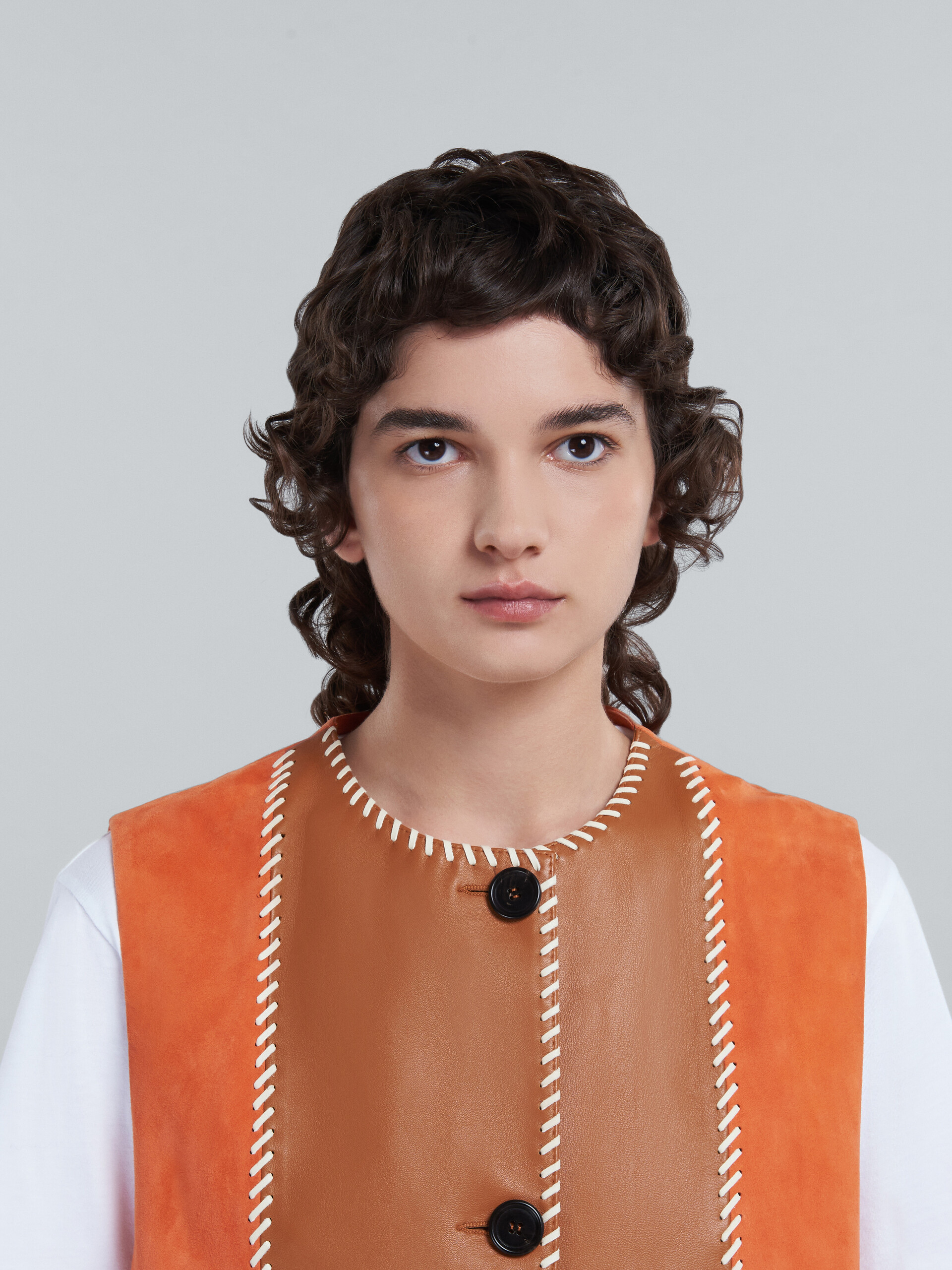 Long vest in orange suede - Waistcoat - Image 4