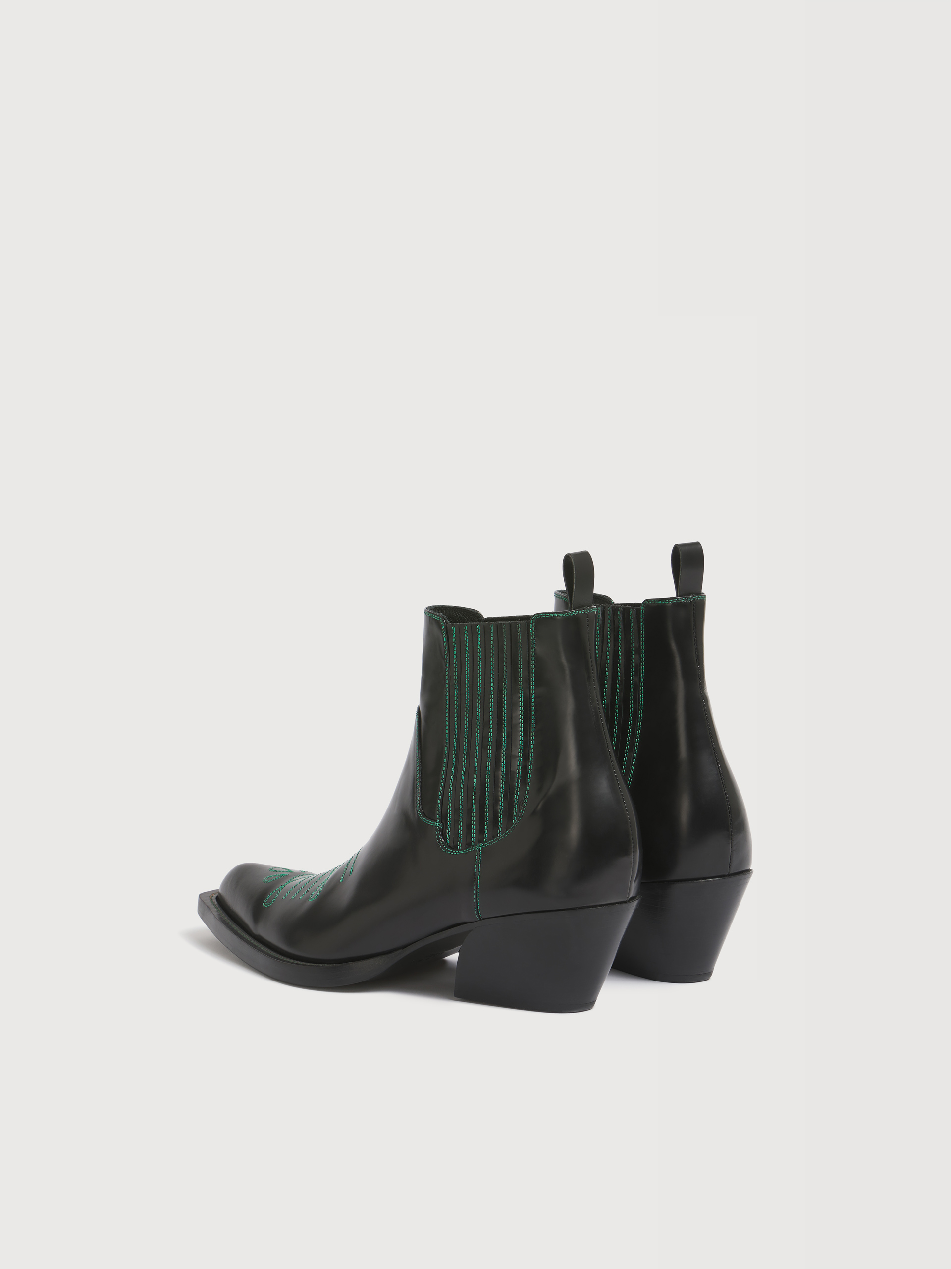 Cowboy-Stiefeletten aus schwarzem Leder mit gr&uuml;nen Ziern&auml;hten - Stiefel - Image 3