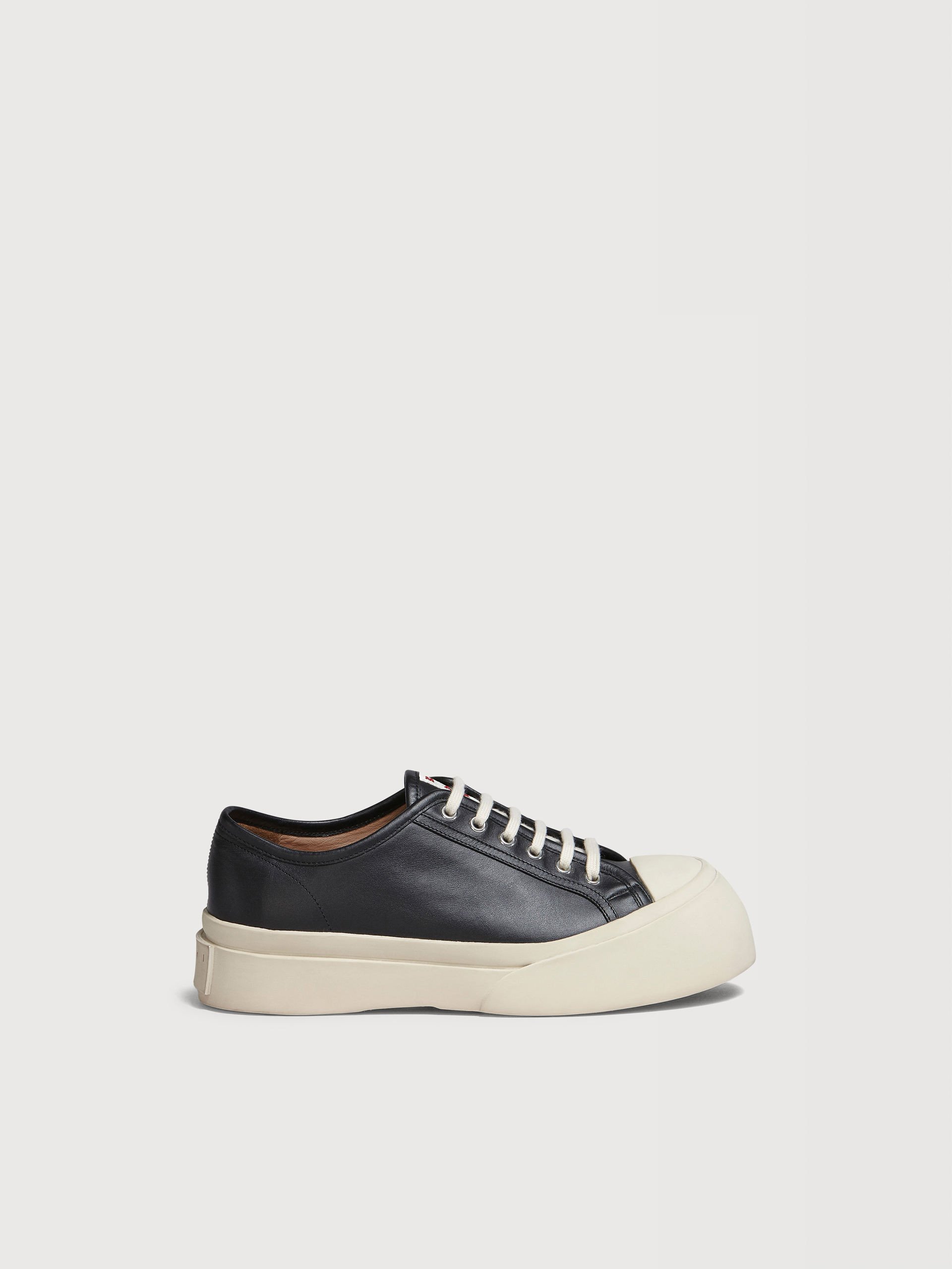 Sneaker Pablo in nappa nera - Sneakers - Image 1