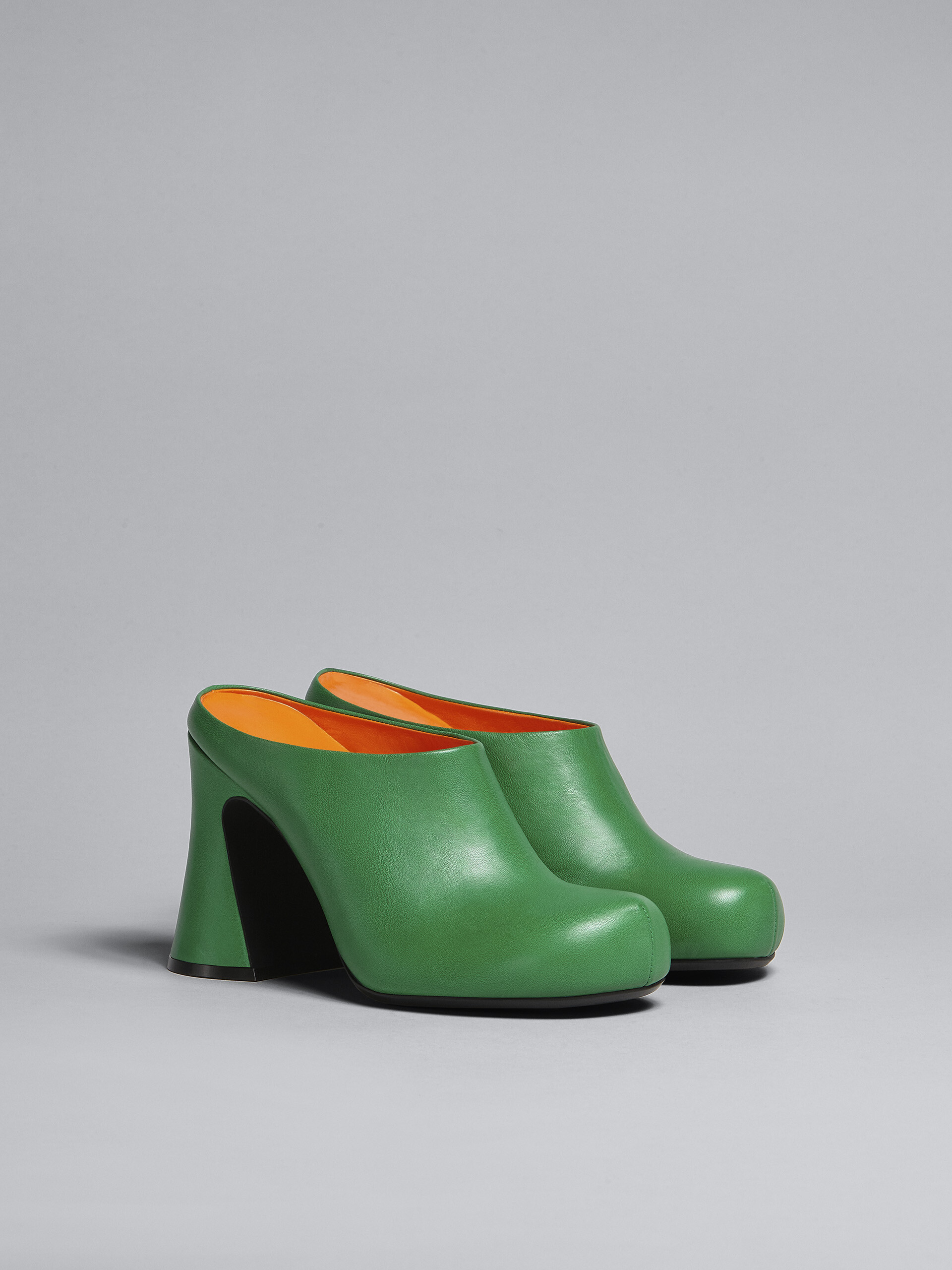 Green leather sabot - Clogs - Image 2