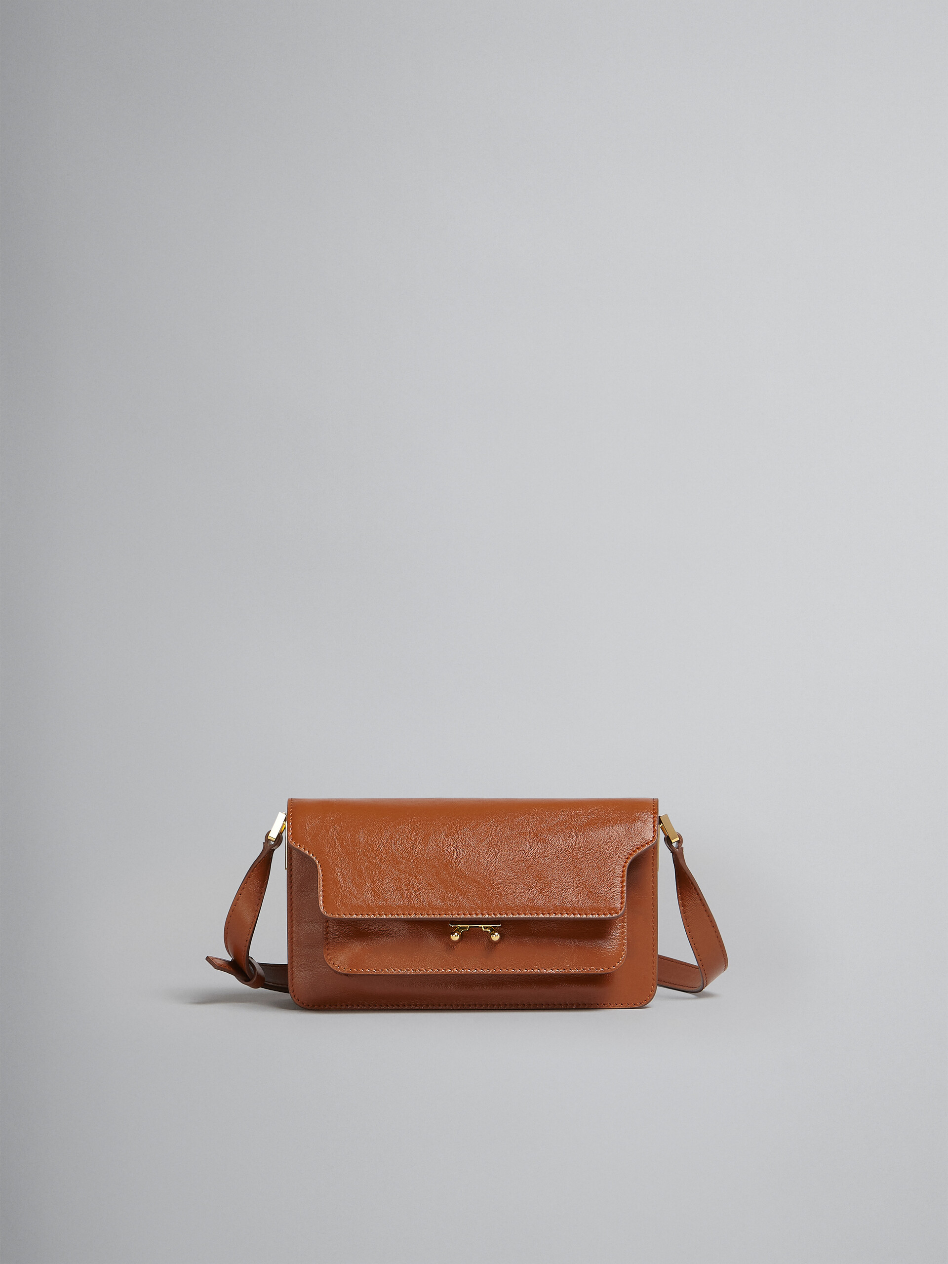 Trunk Soft Bag E/W in black leather - Shoulder Bag - Image 1